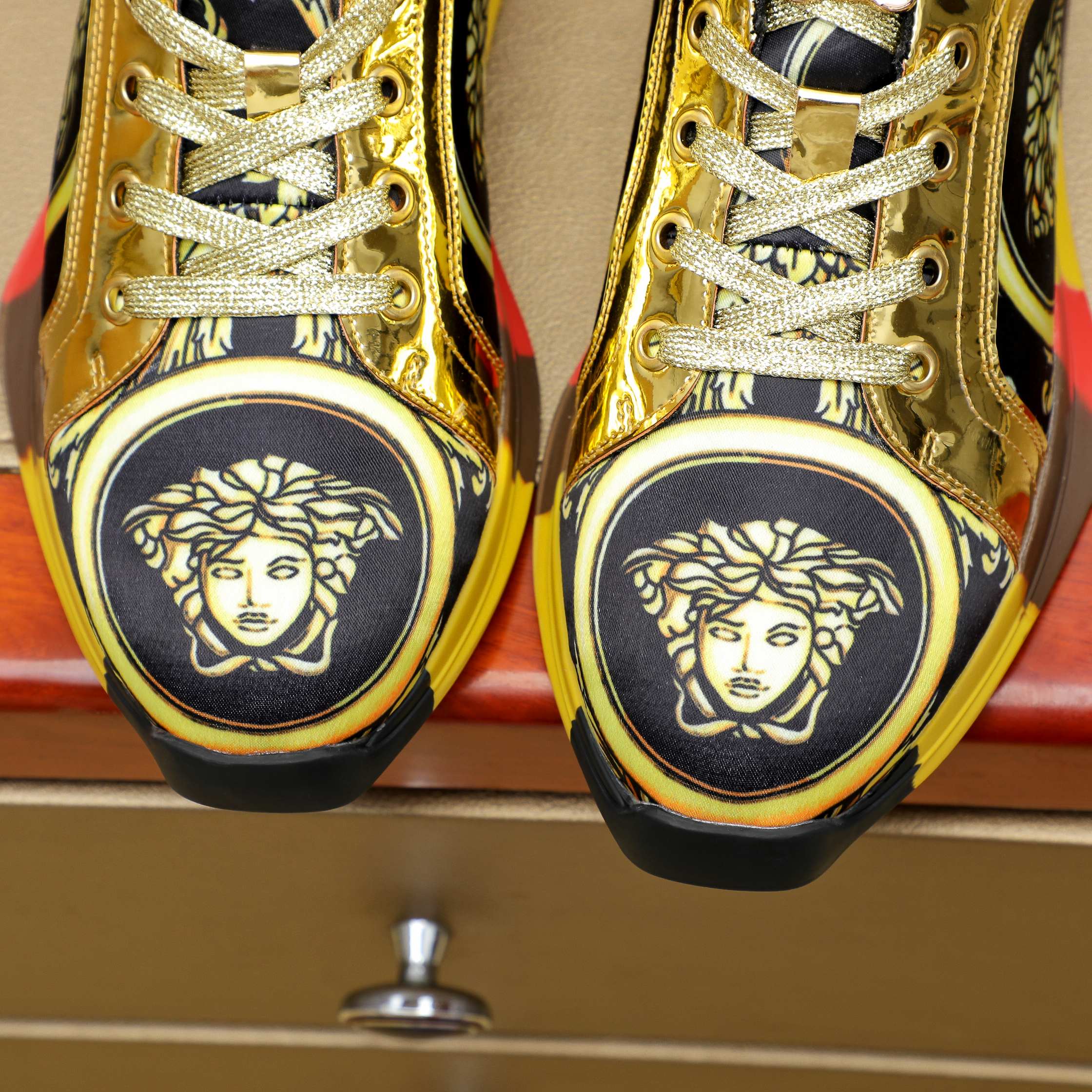 Versace Medusa Low-Top Sneakers Gold/Black/Red