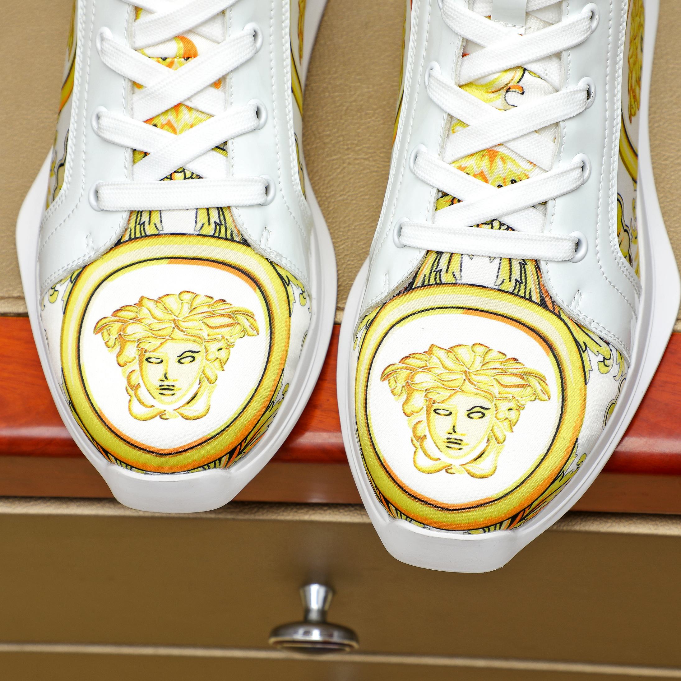 Versace Medusa High-Top Sneakers White/Gold