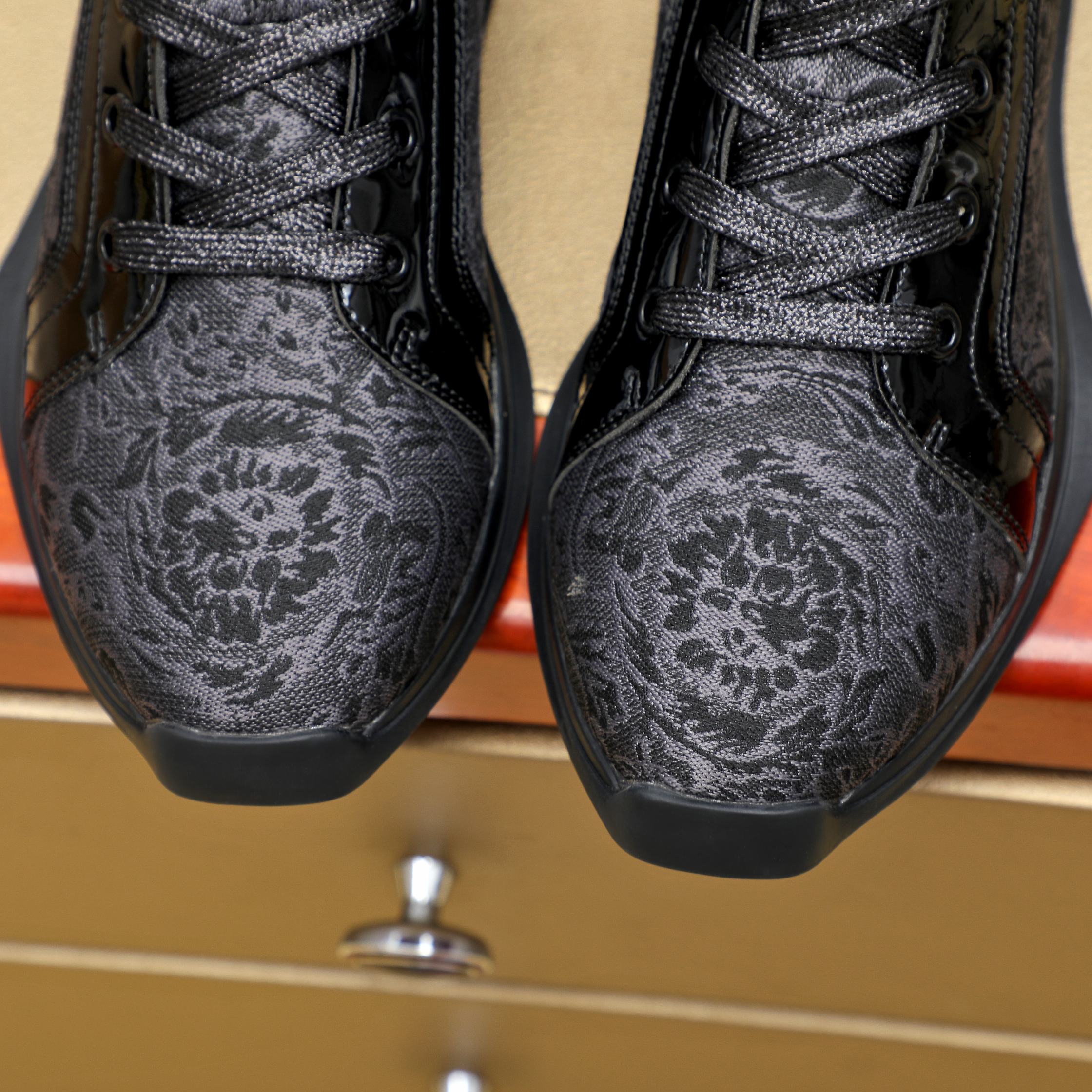 Versace Medusa High-Top Sneakers Black