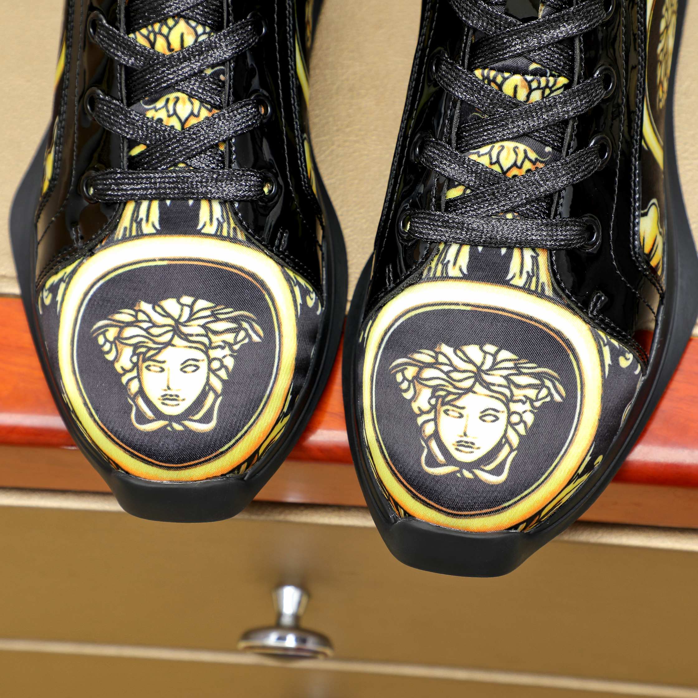 Versace Medusa High-Top Sneakers Black/Gold