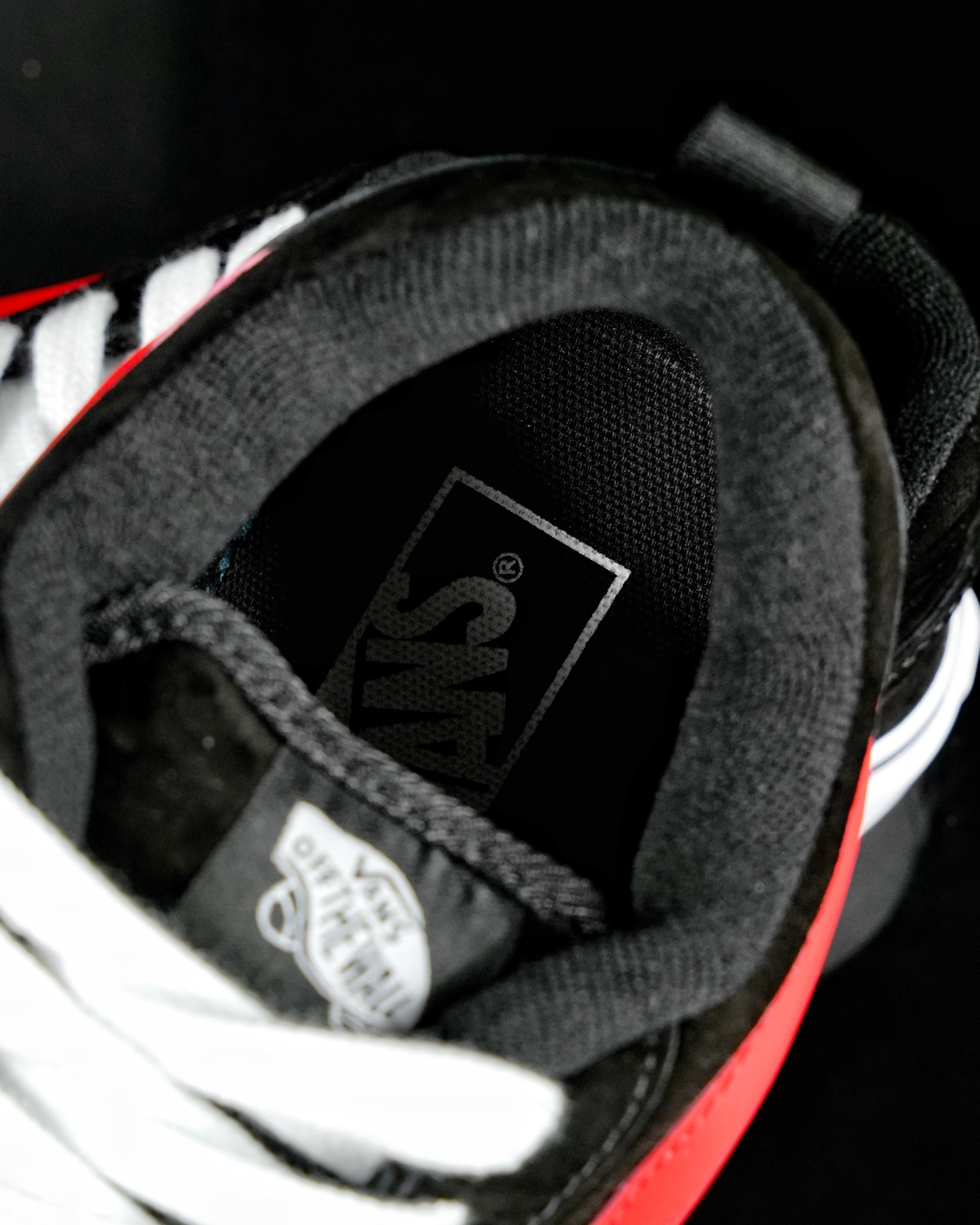 Vans Knu Skool Chunky Skate Sneakers Black/Red