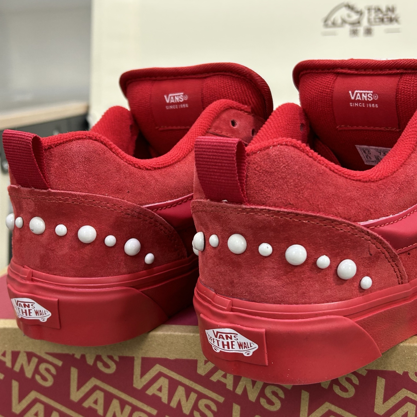 Vans Knu Skool Pearl Stud Low-Top Sneakers Red