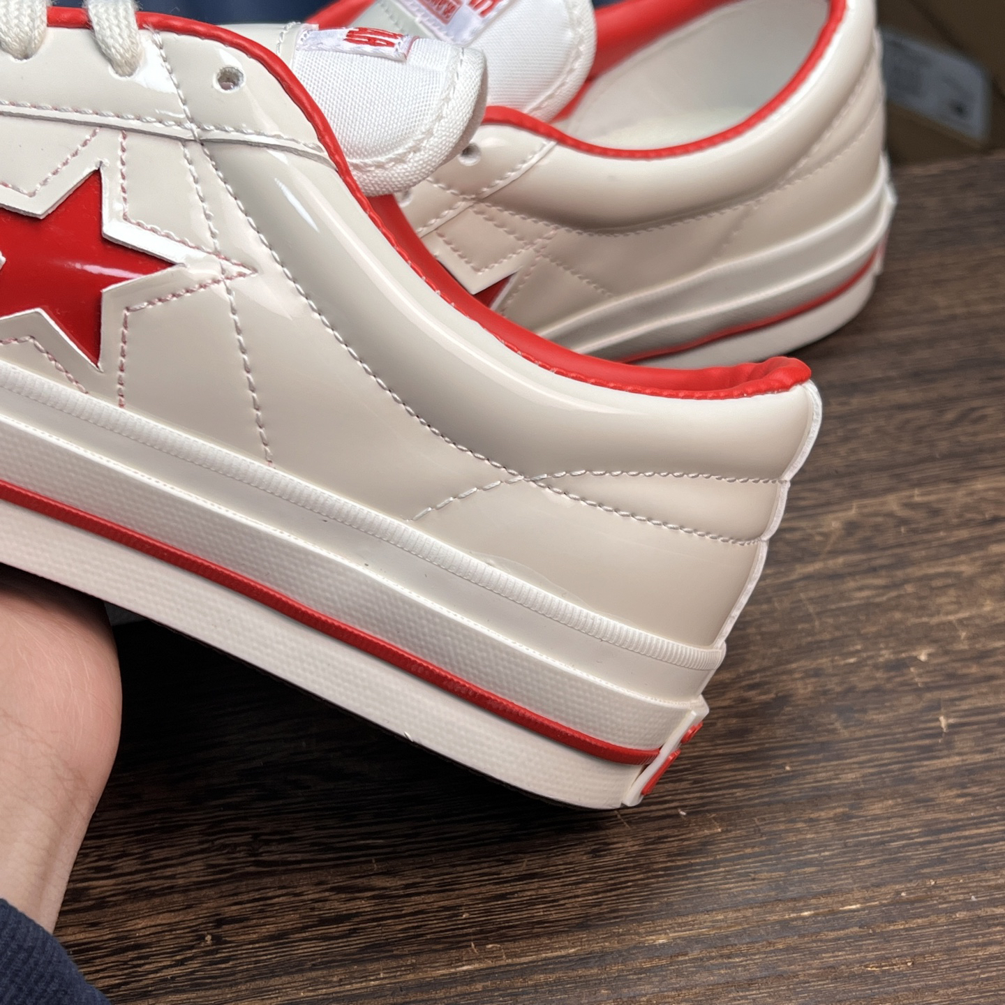 Converse One Star Patent Leather Low-Top White/Red