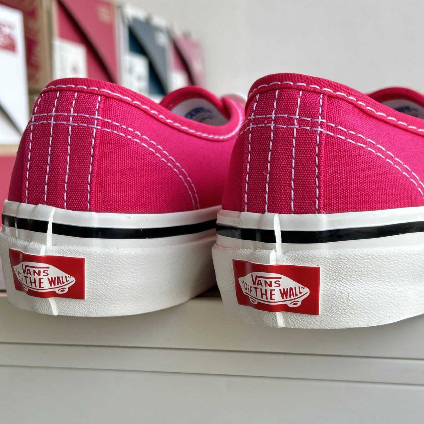 Vans Authentic 44 DX Low-Top Skate Shoes Pink