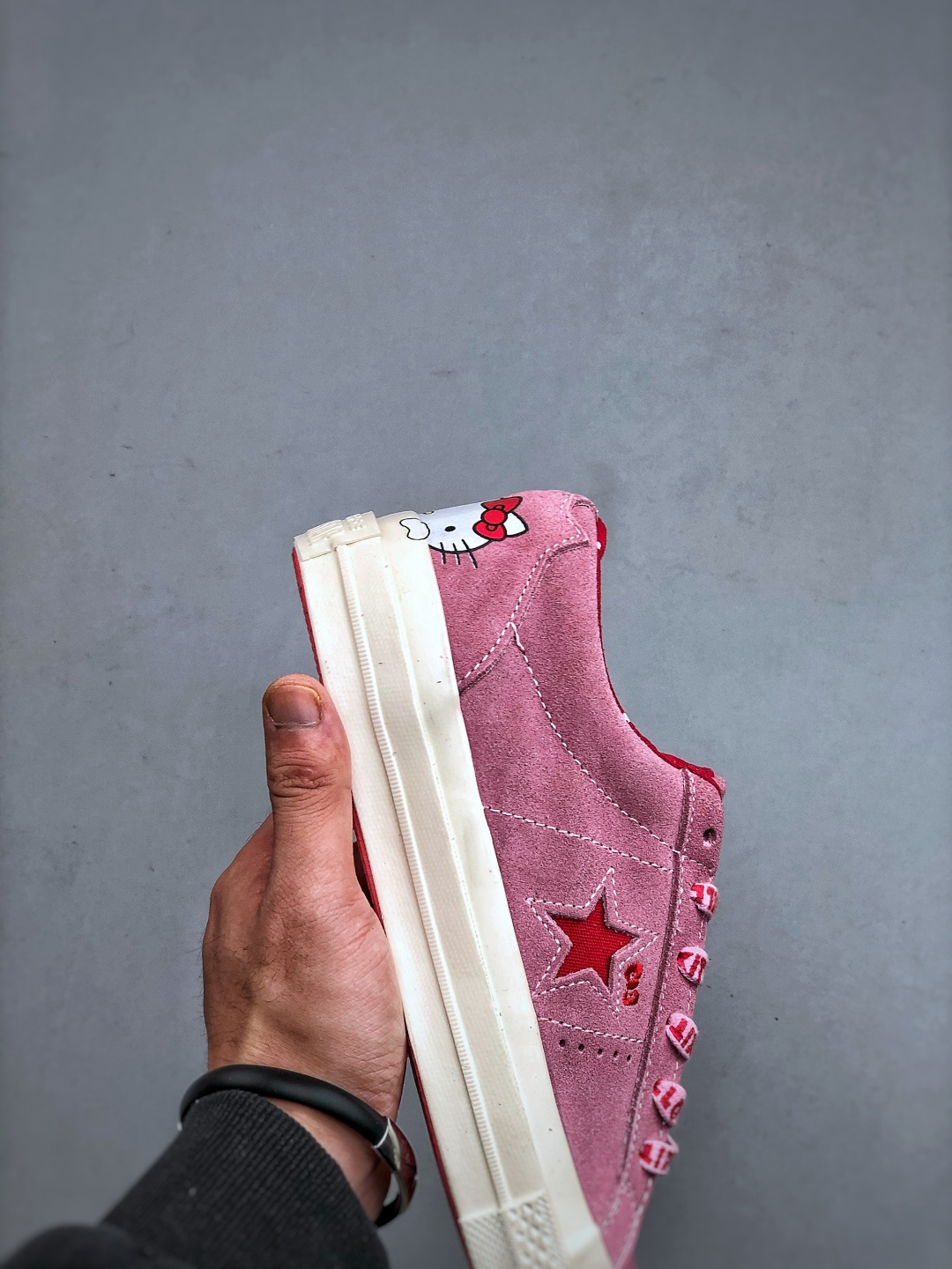 Converse x Hello Kitty One Star Suede Low Prism Pink