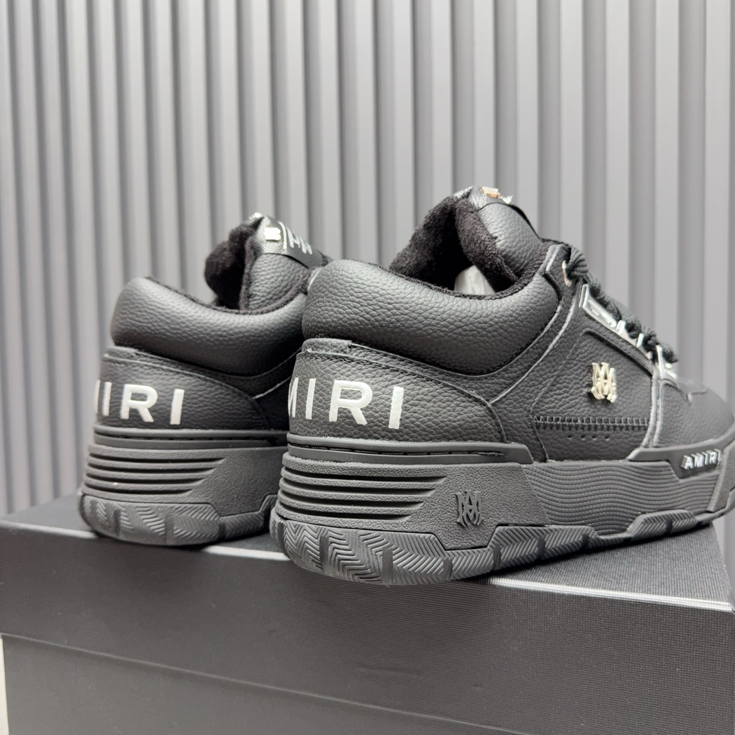 Amiri Low-Top Sneakers Black