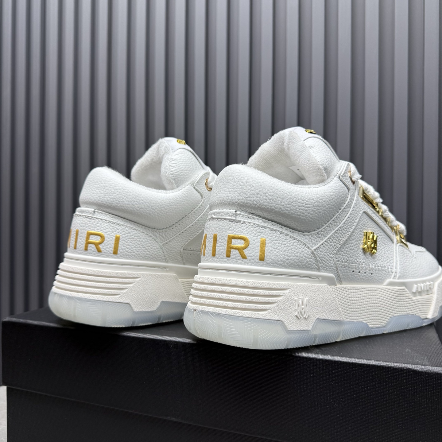 Amiri Leather Low-Top Sneakers White