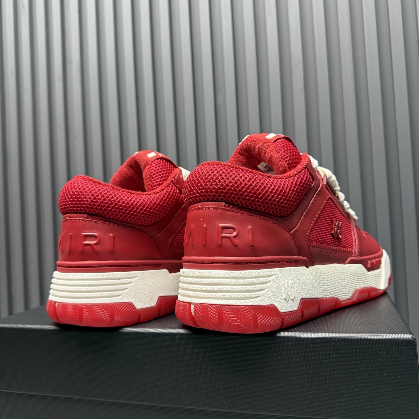 AMIRI Low-Top Sneakers Red