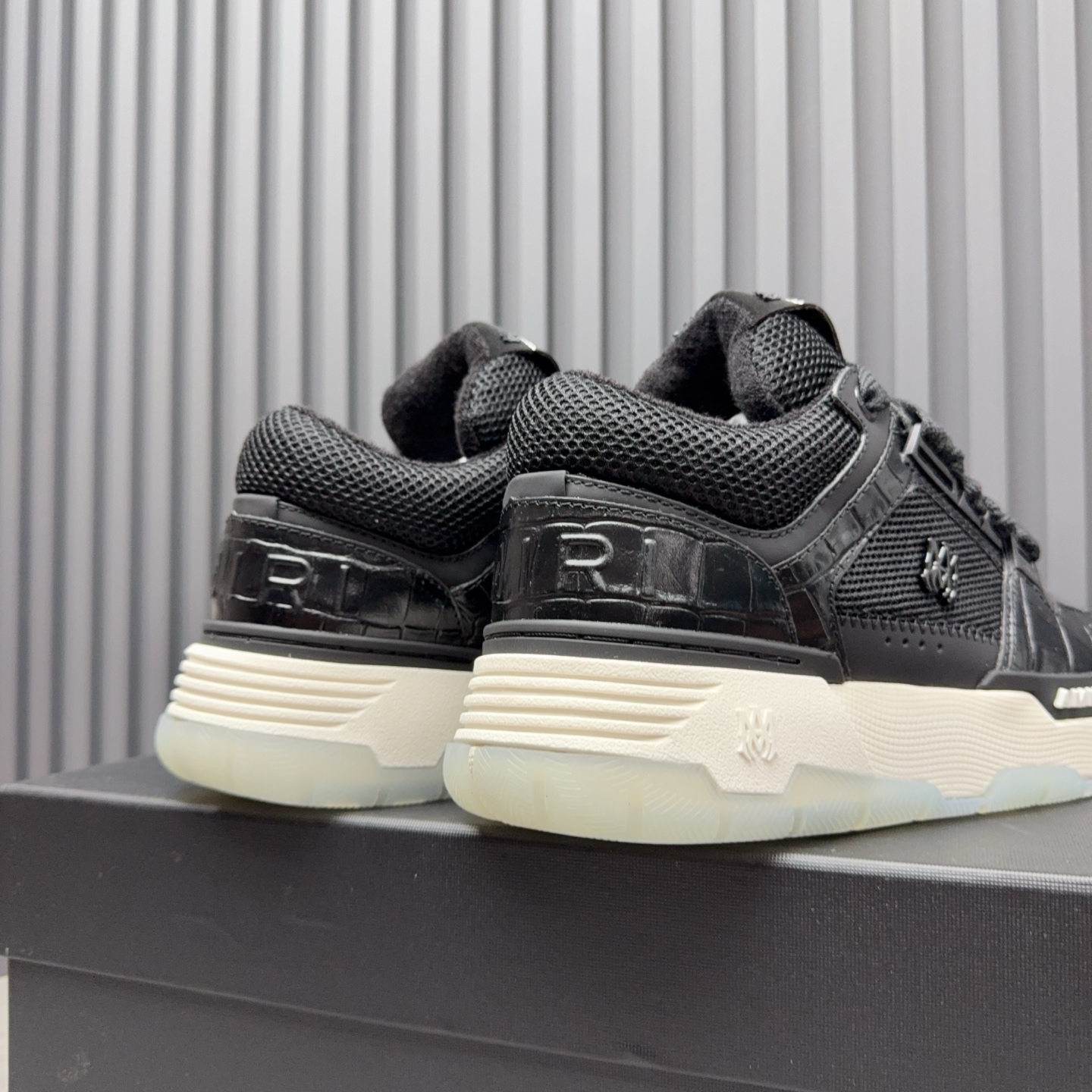 Amiri Low-Top Sneakers Black