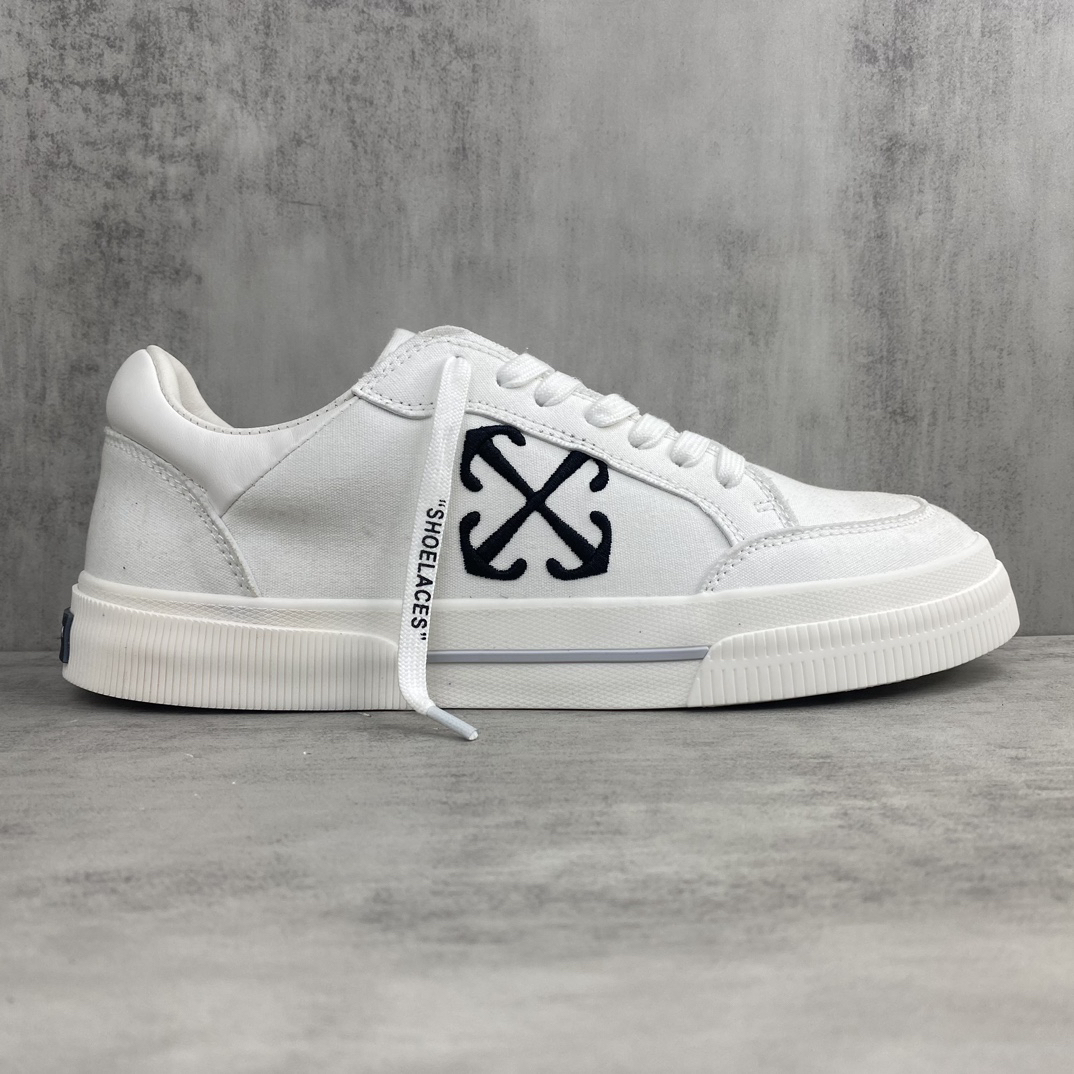 Off-White Low Vulcanized Canvas Sneaker White