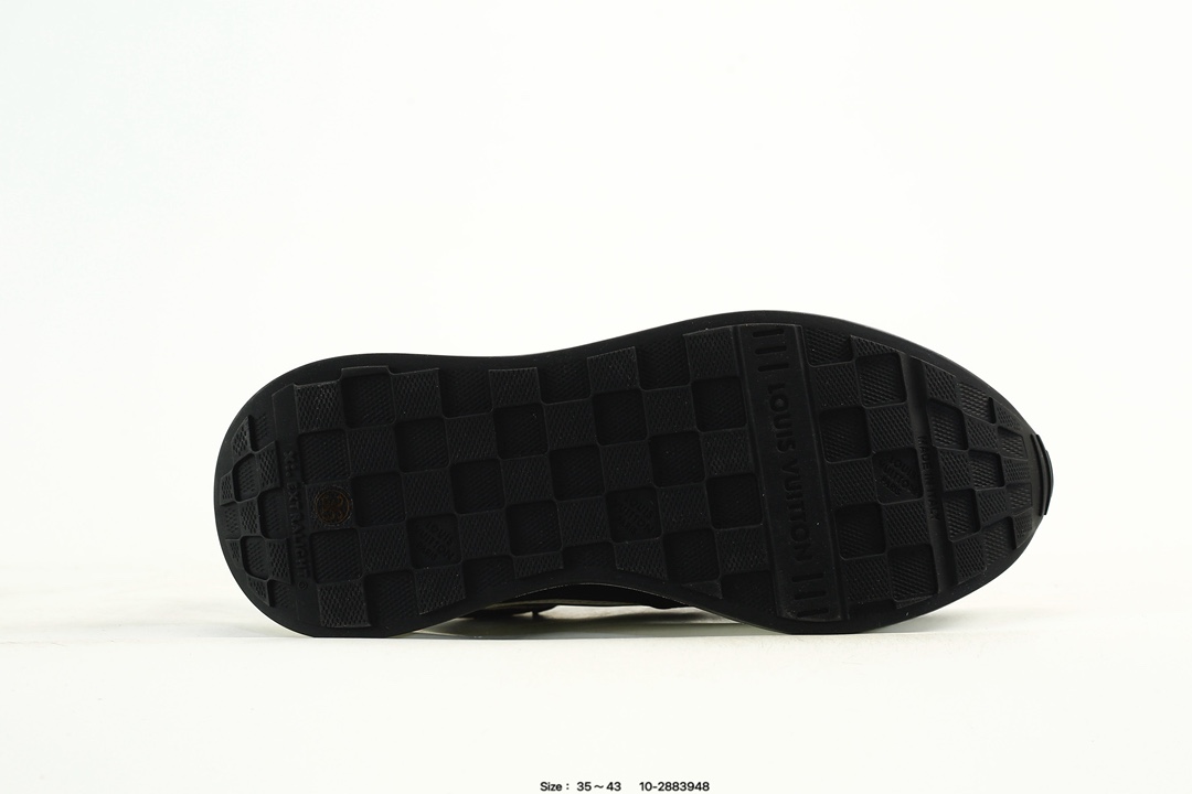 Louis Vuitton Run Away Lift Sneakers Black/White