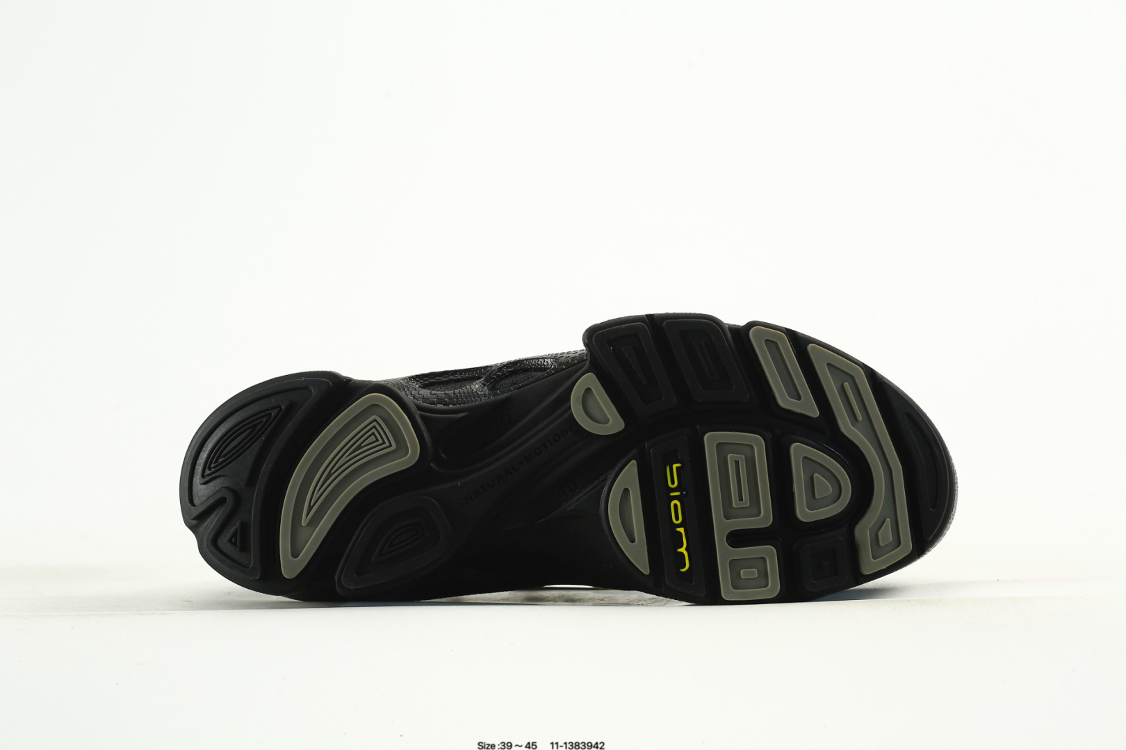 ECCO Breathable Leather Sneakers Black