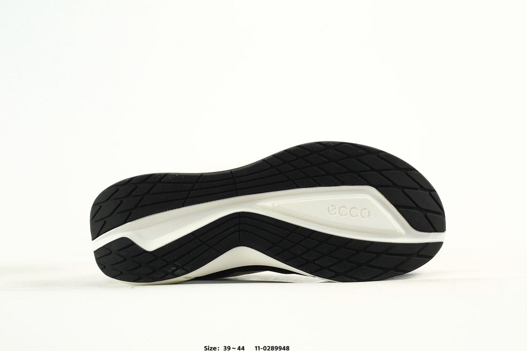 ECCO BIOM AEX Low Sneakers Black/White