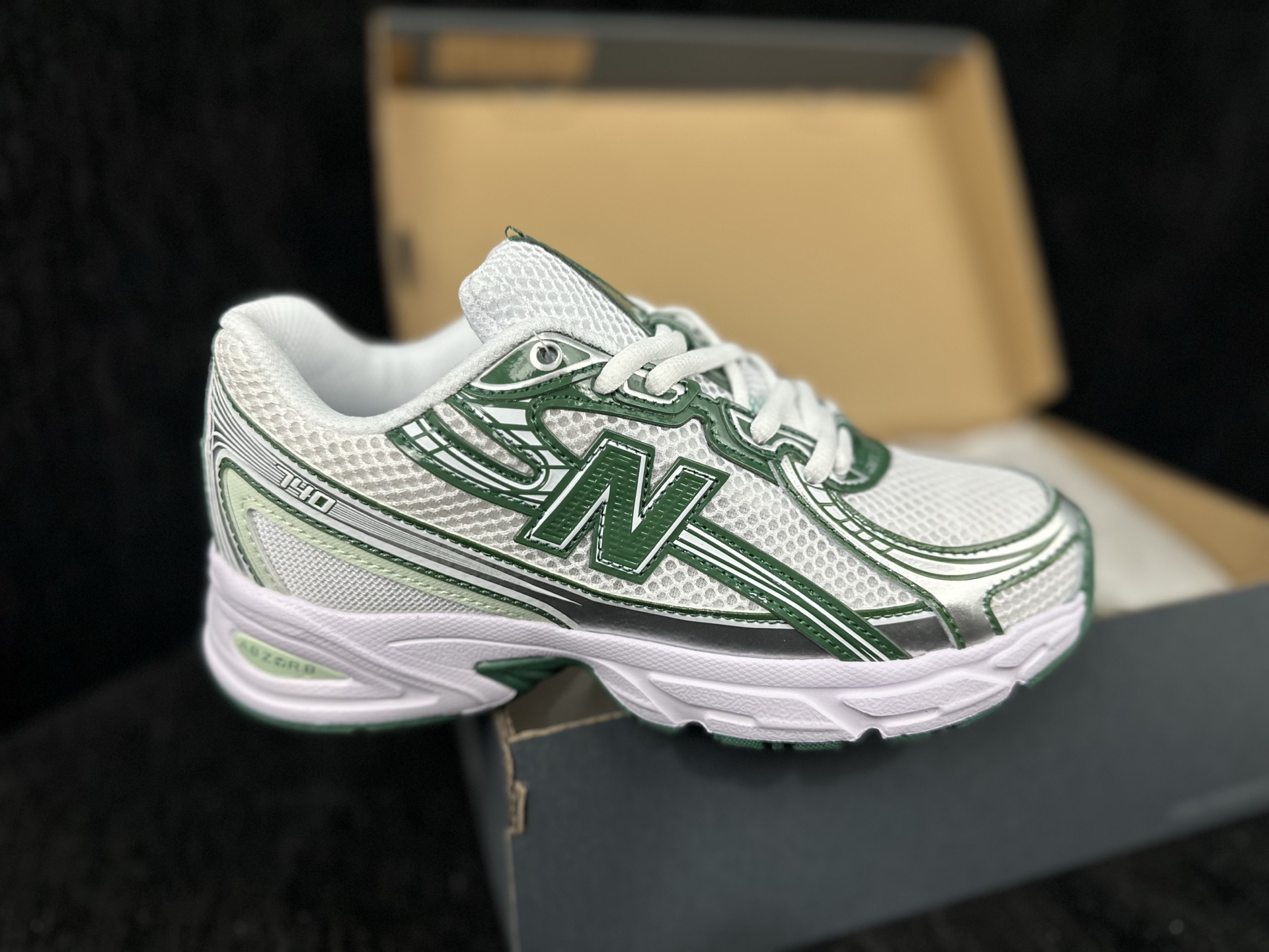 New Balance 740 Retro Runner Multicolor