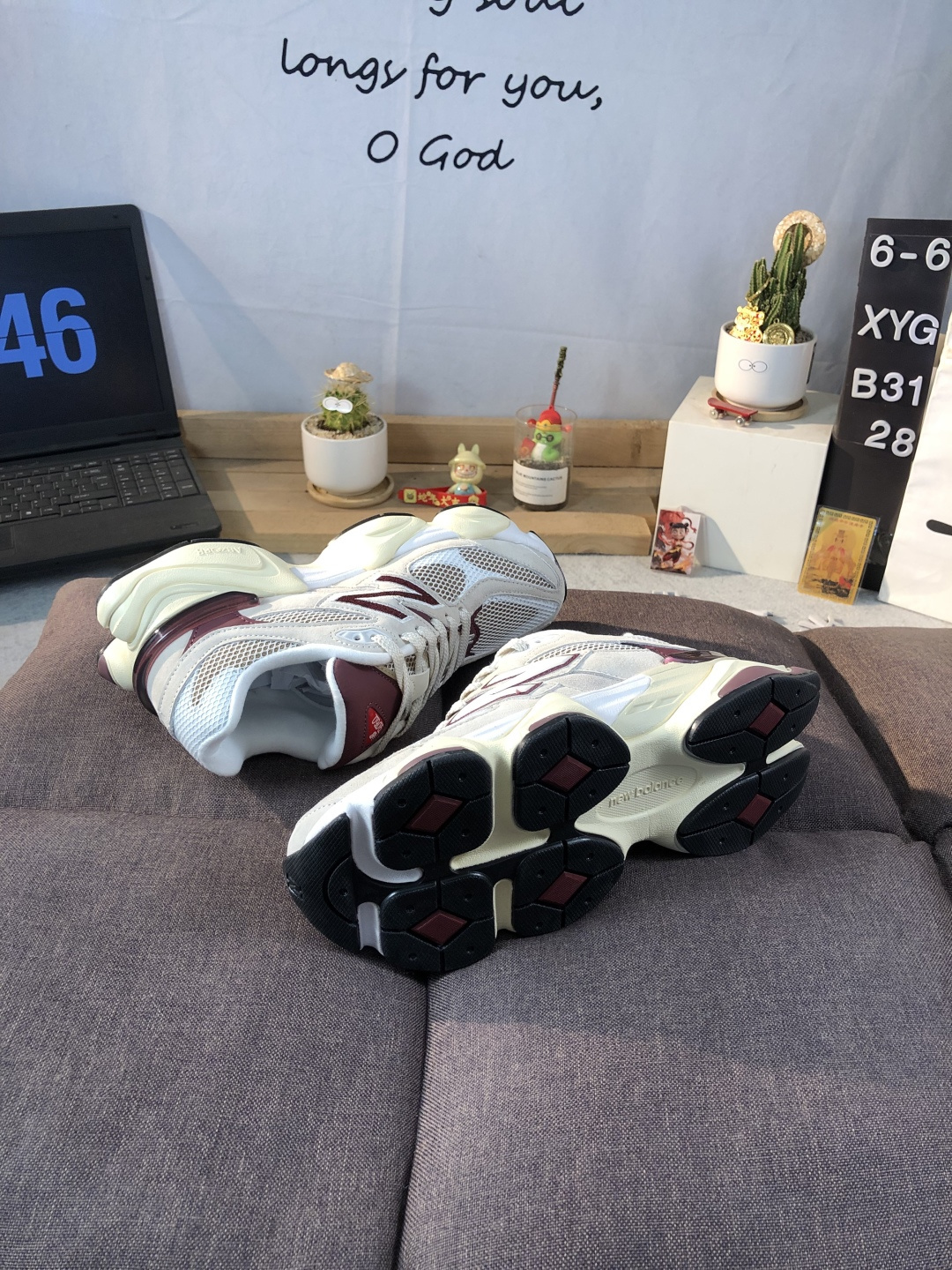New Balance 9060 Dad Sneaker Grey Wine Red