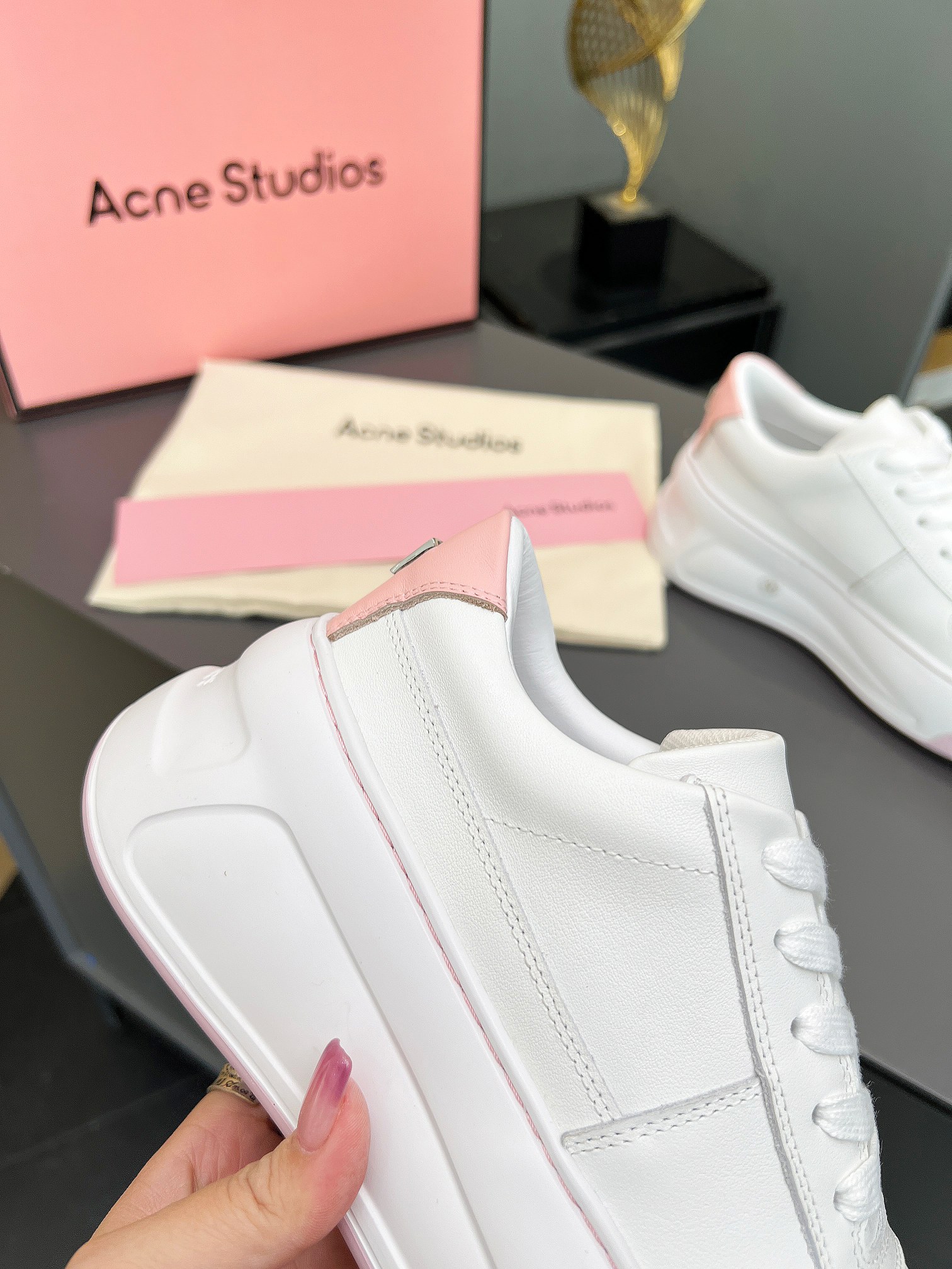 Acne Studios Smiley Platform Sneakers White/Pink