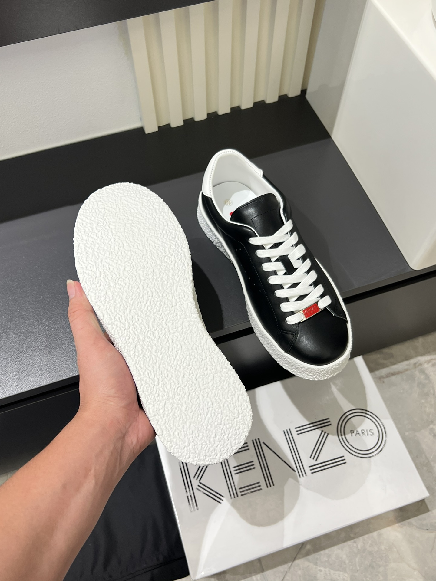 Kenzo Leather Low-Top Sneakers Black