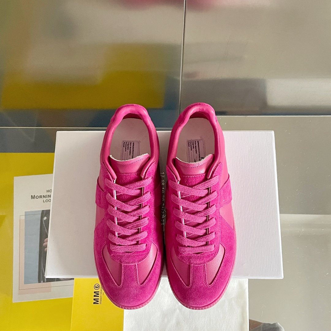 MM6 Maison Margiela T-Toe Trainers Pink