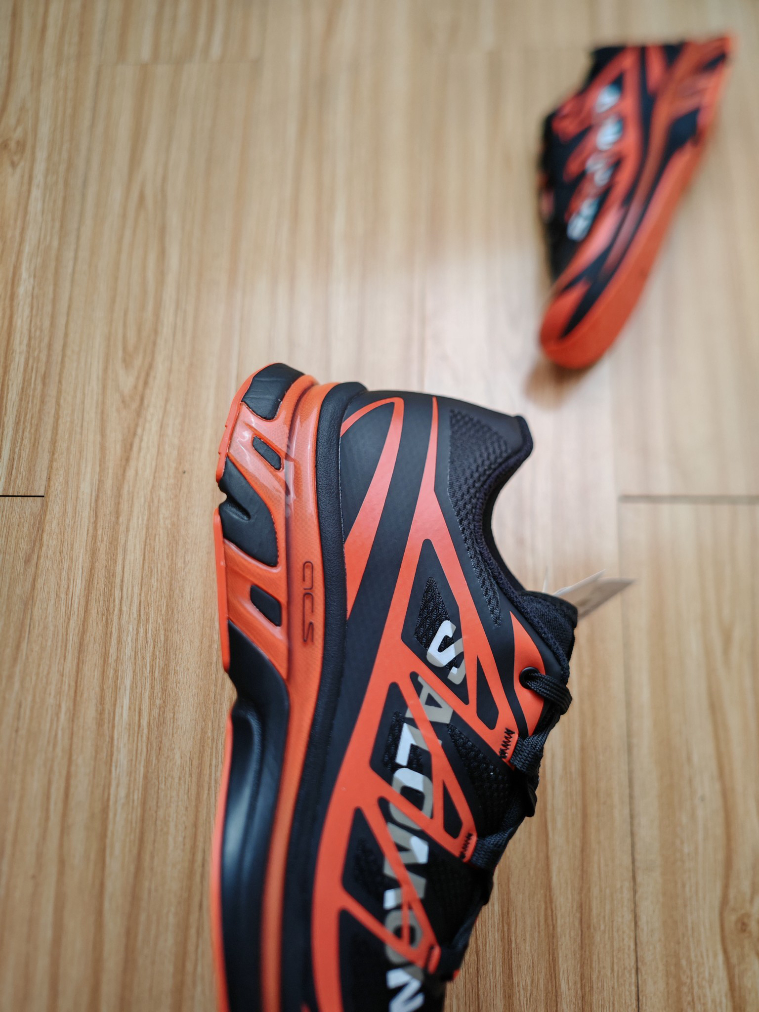MM6 x Sctur 2 Trail Runner Black/Red