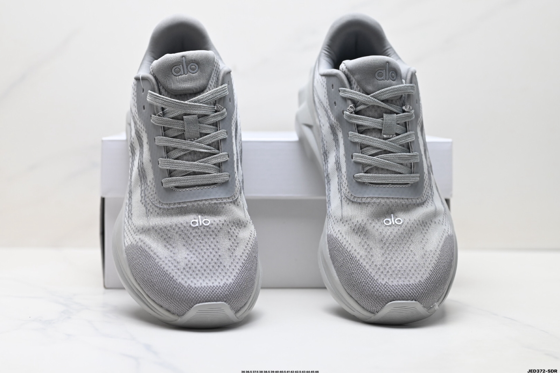 Alo Yoga Alo Runner Mesh Sneakers Gray