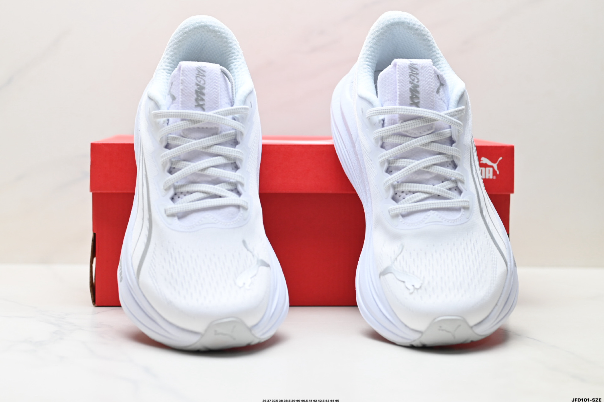 Puma Deviate NITRO Running Shoes White