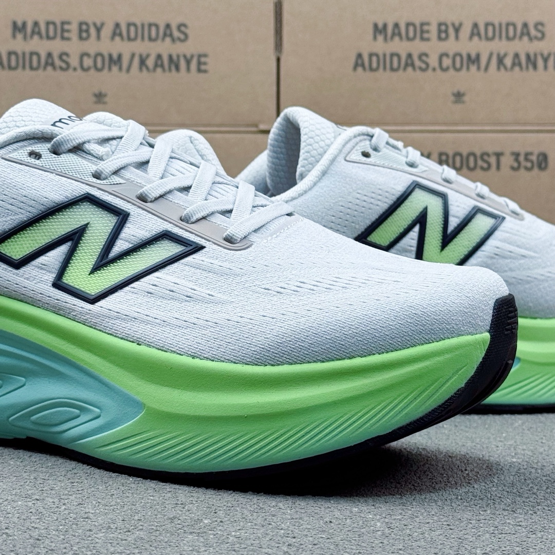 New Balance Fresh Foam Runner Shoes White/Green