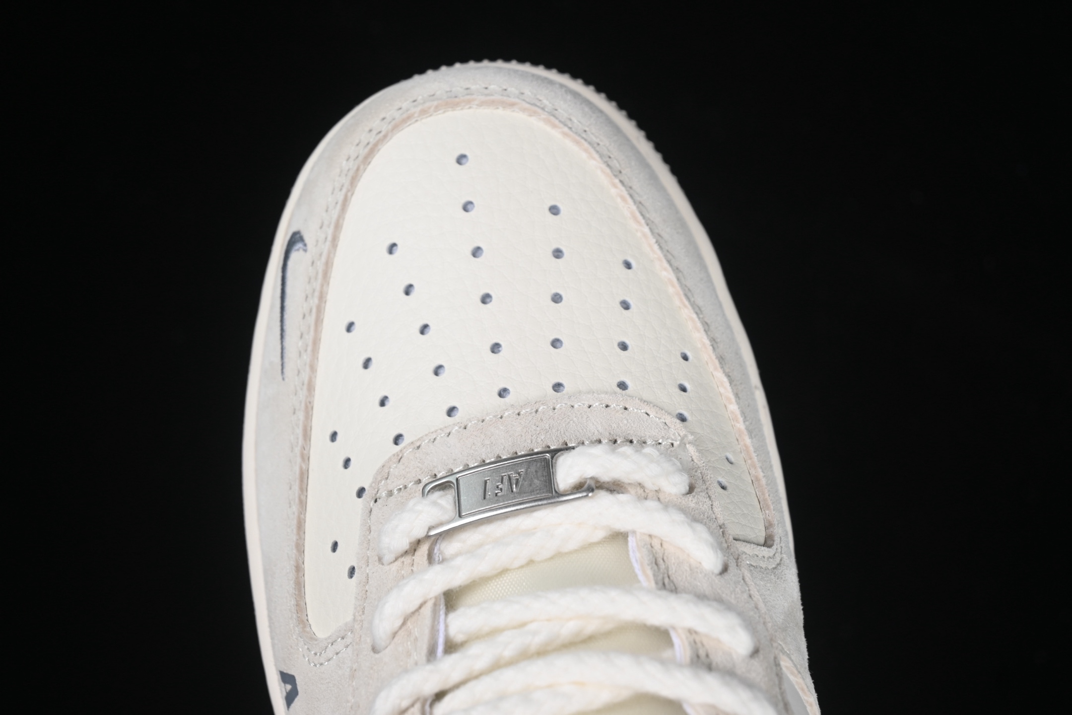Nike Air Force 1 '07 Low Beige/Grey