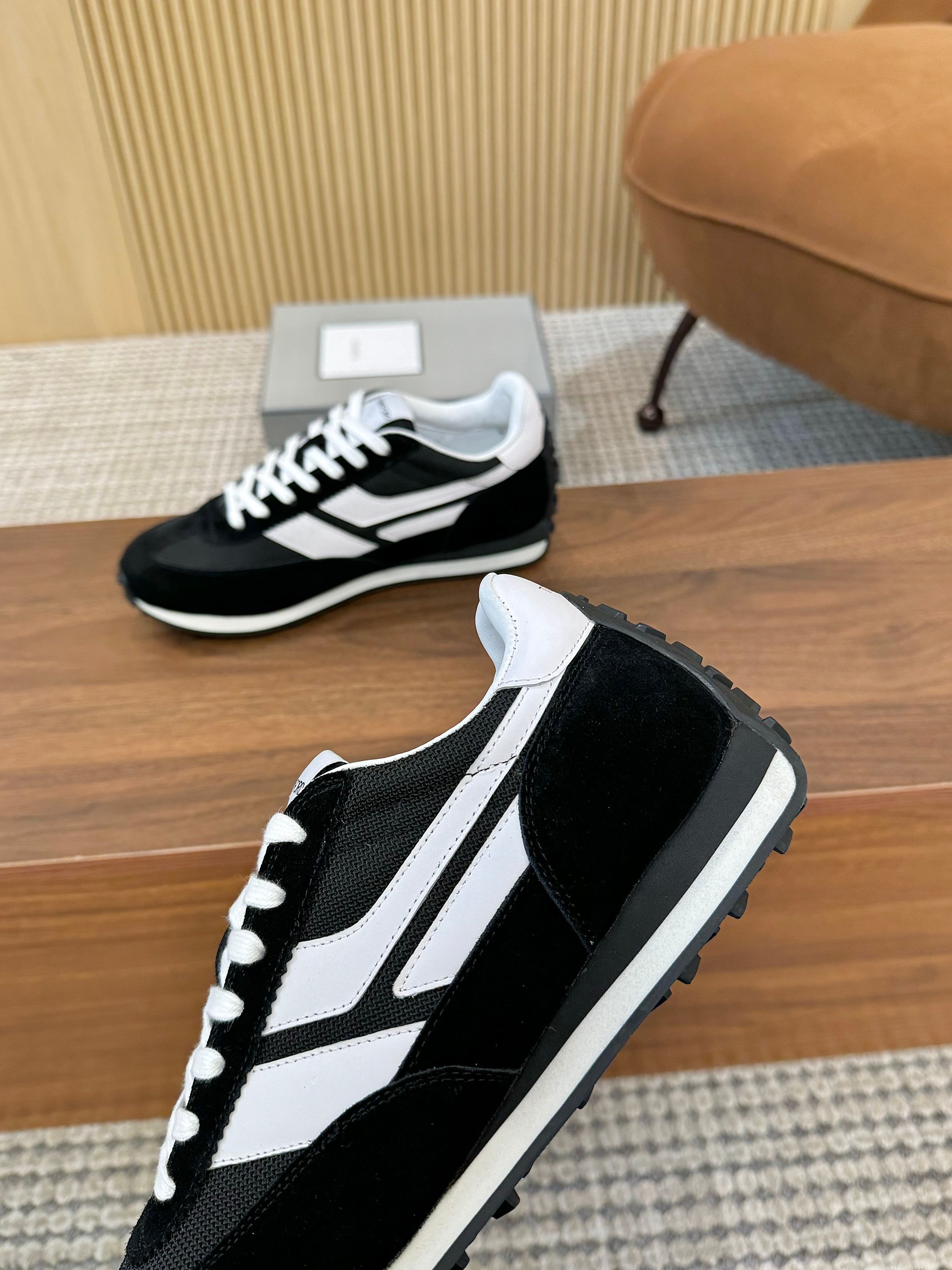 Tom Ford Retro Low-Top Sneakers Black/White