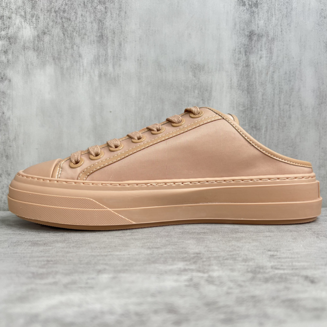 Valentino Garavani TotaloopV Mule Sneakers Beige
