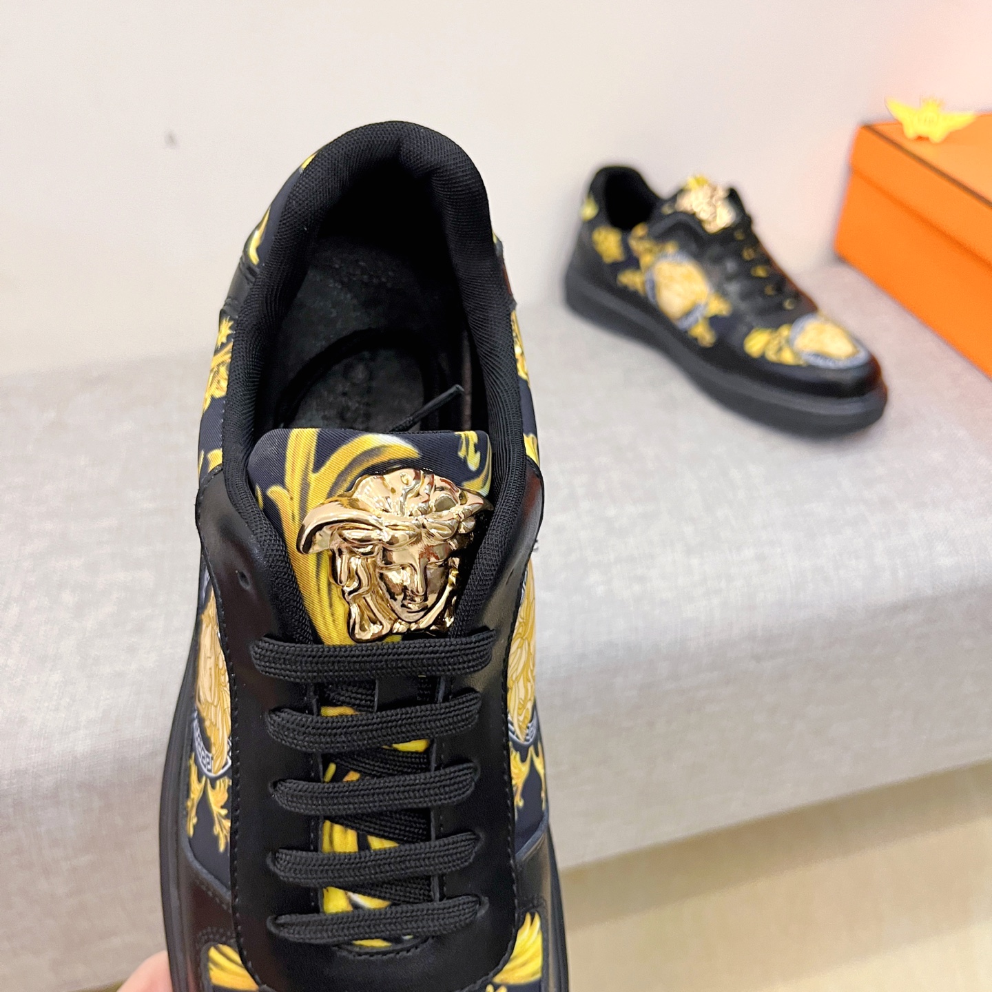 Versace Medusa Leather Low-Top Sneakers Black/Gold