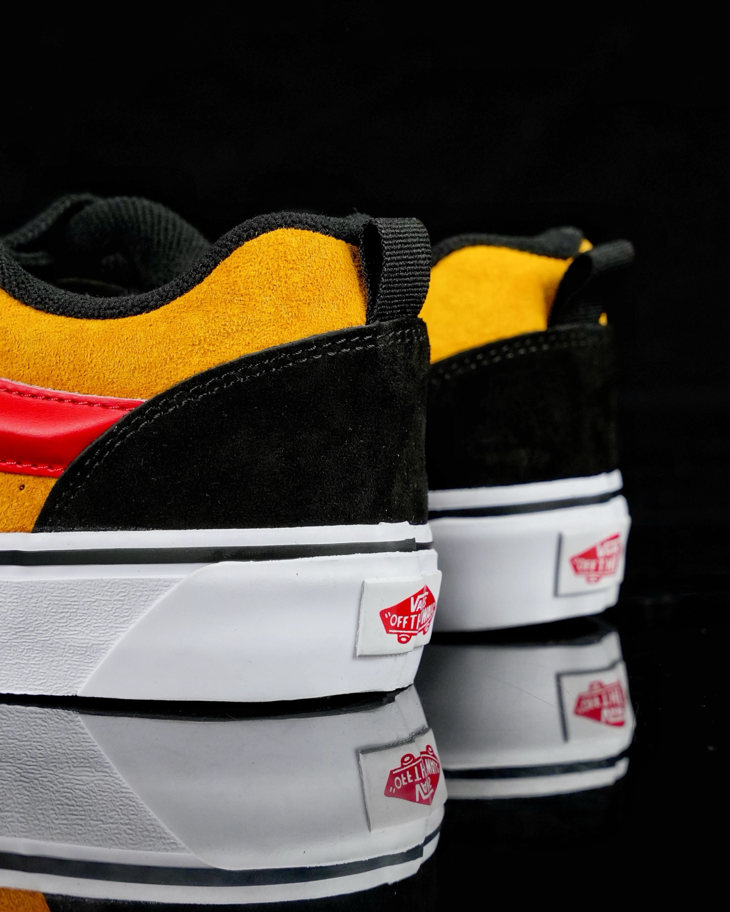 Vans Knu Skool Suede Skate Shoes Black/Yellow/Red
