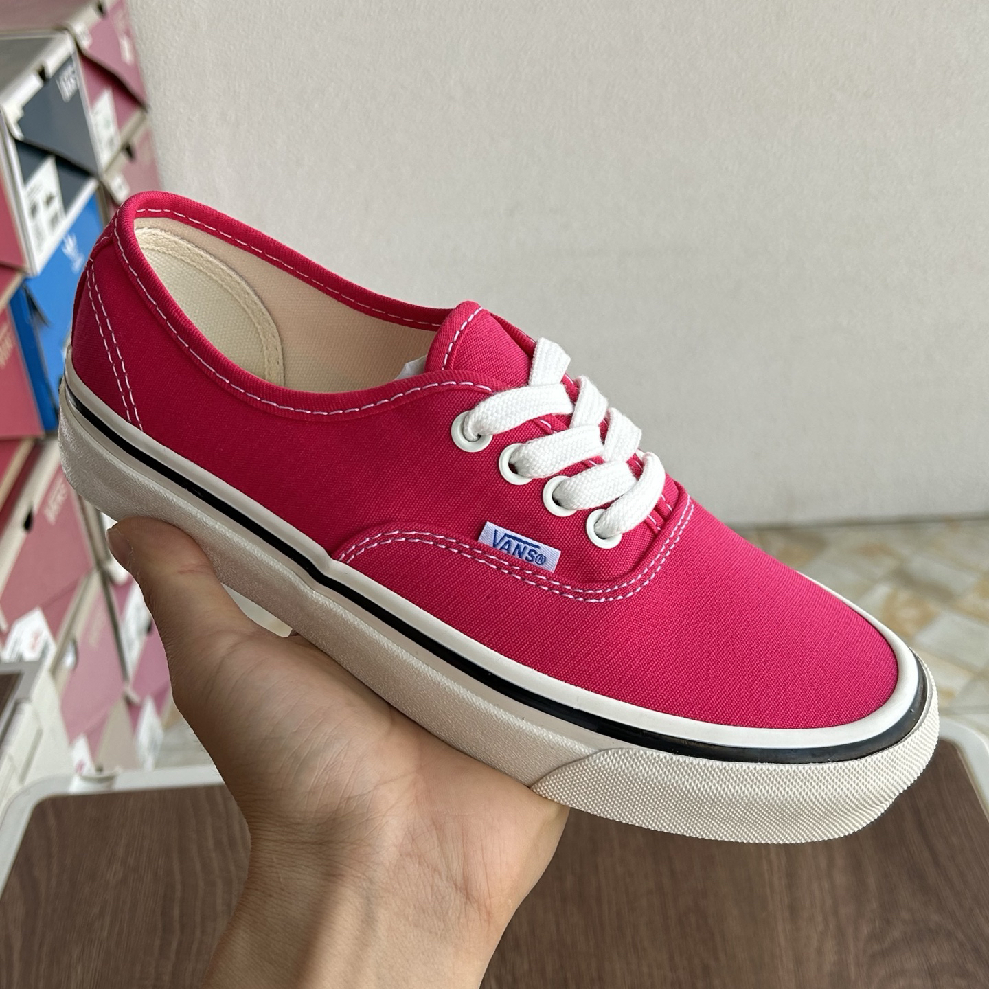 Vans Authentic 44 DX Low-Top Skate Shoes Pink