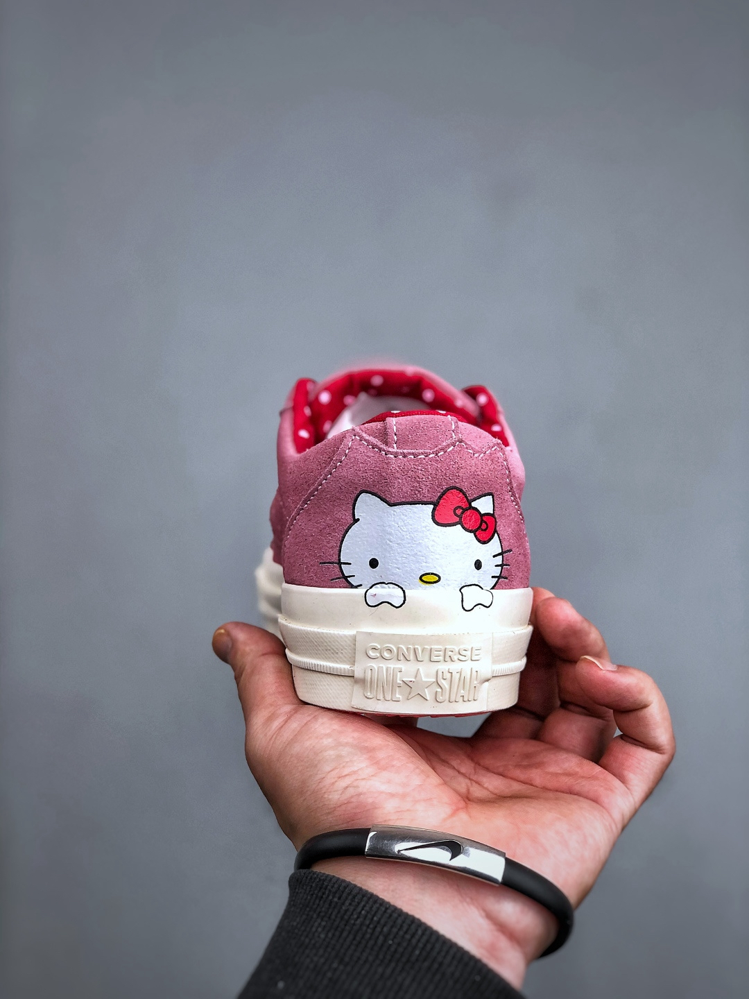 Converse x Hello Kitty One Star Suede Low Prism Pink