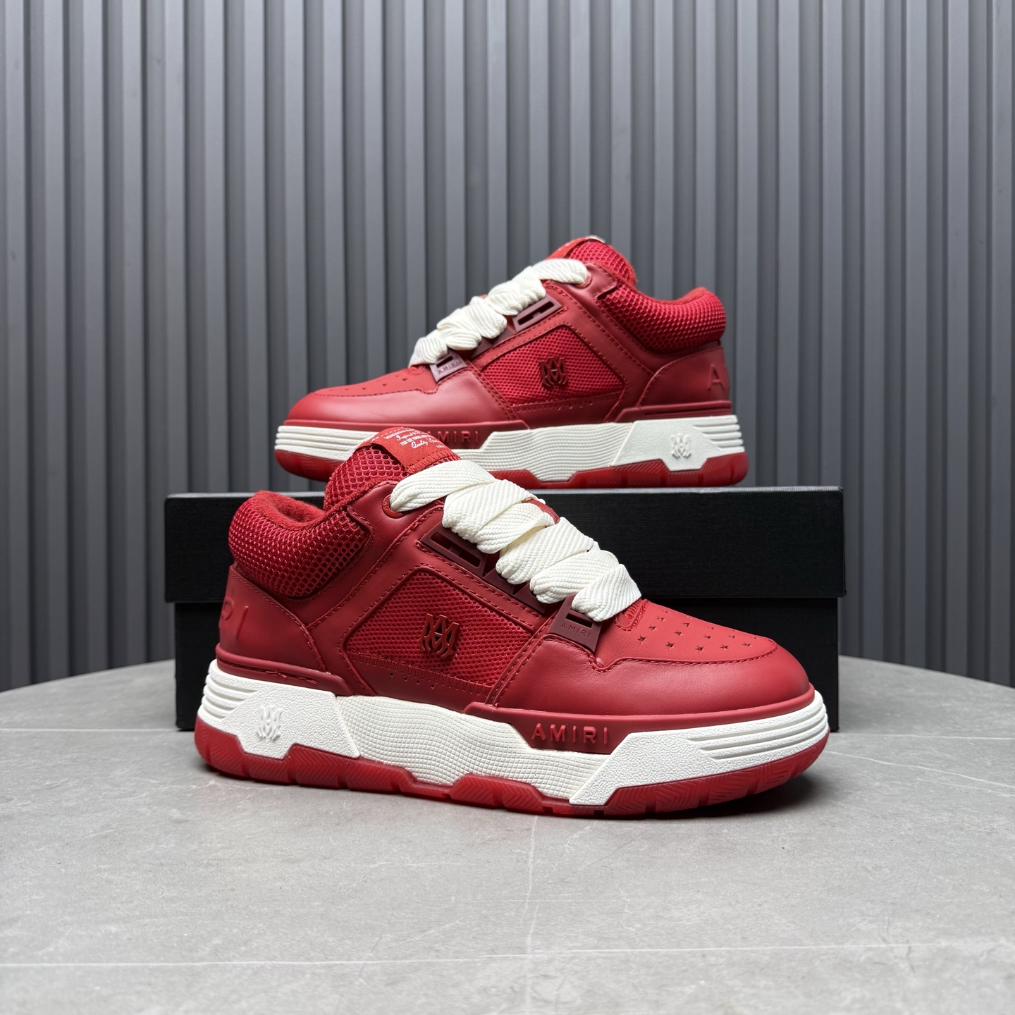 AMIRI Low-Top Sneakers Red