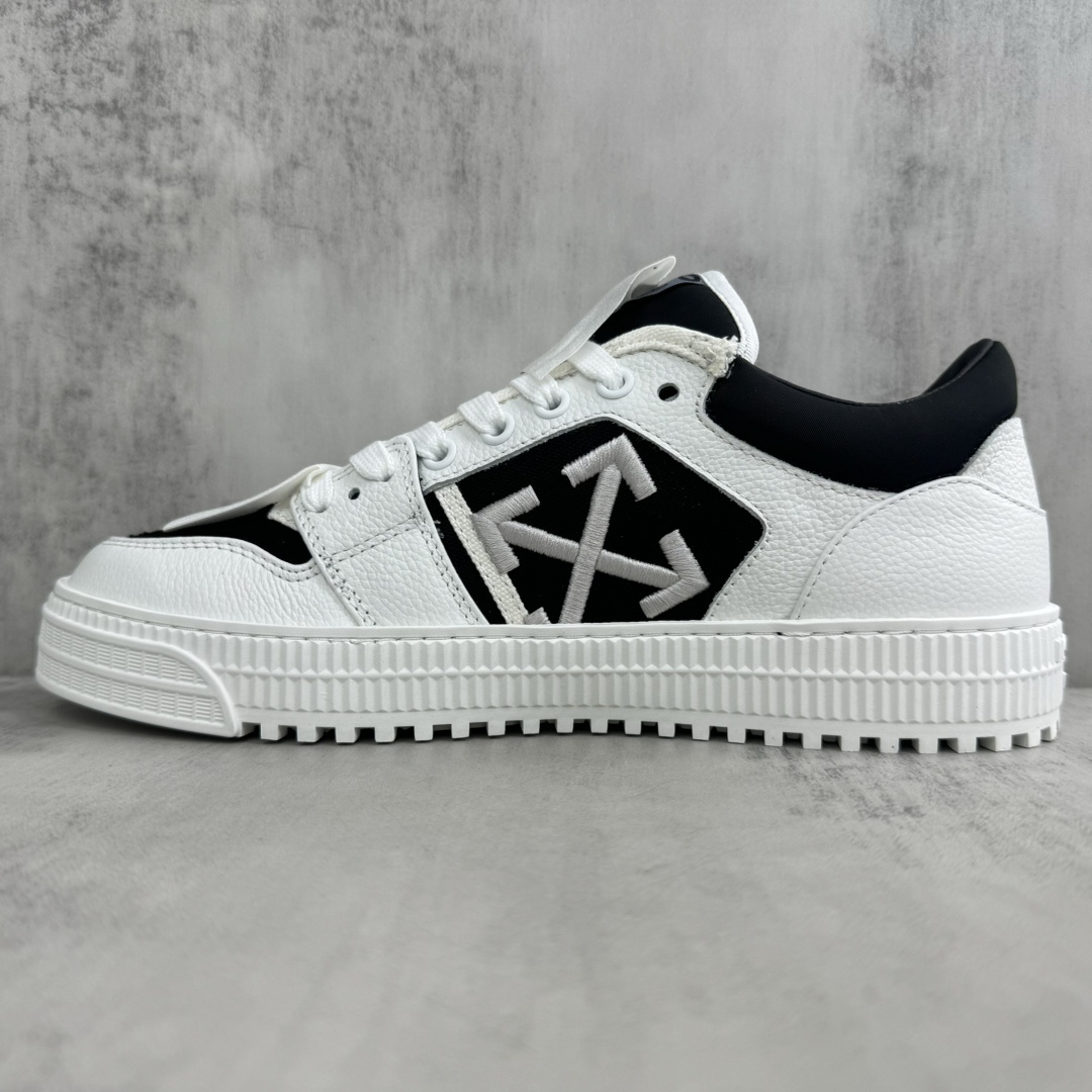 Off-White Low Vulcanized Sneakers White/Black