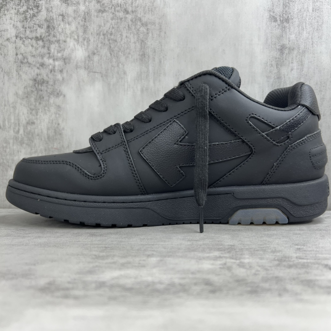 Off-White Low Top Sneakers Black