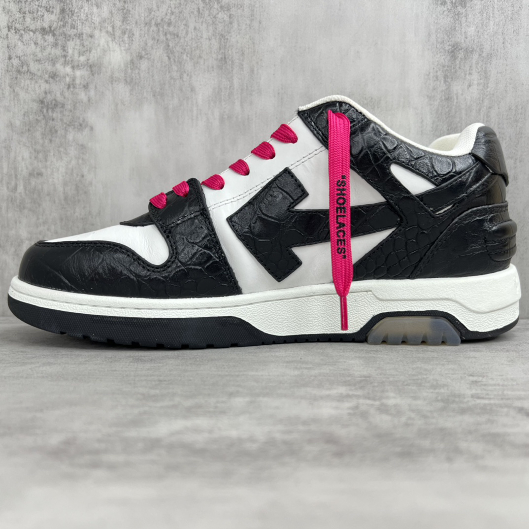 Off-White Low-Top Sneaker Black/White