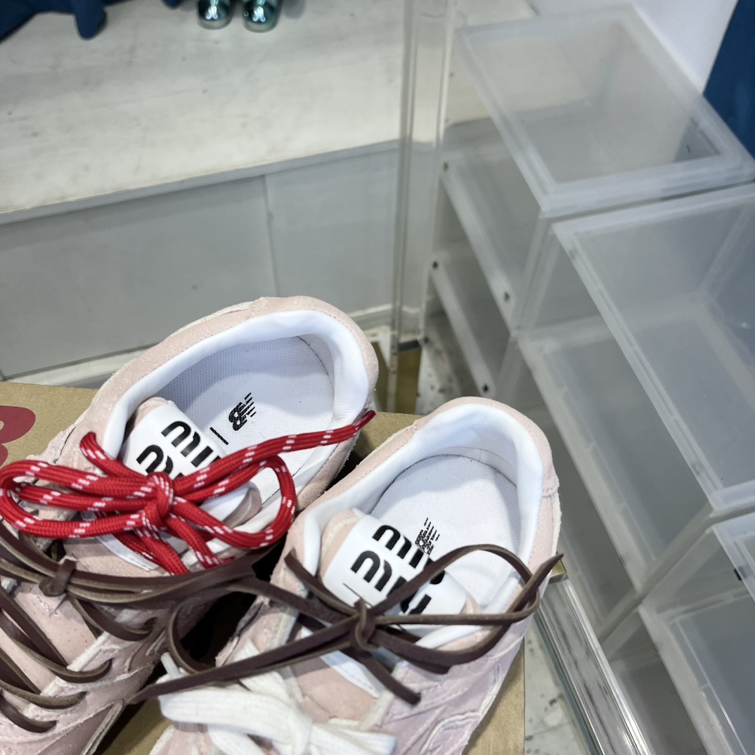 Miu Miu x New Balance 530 Suede Sneakers Pink