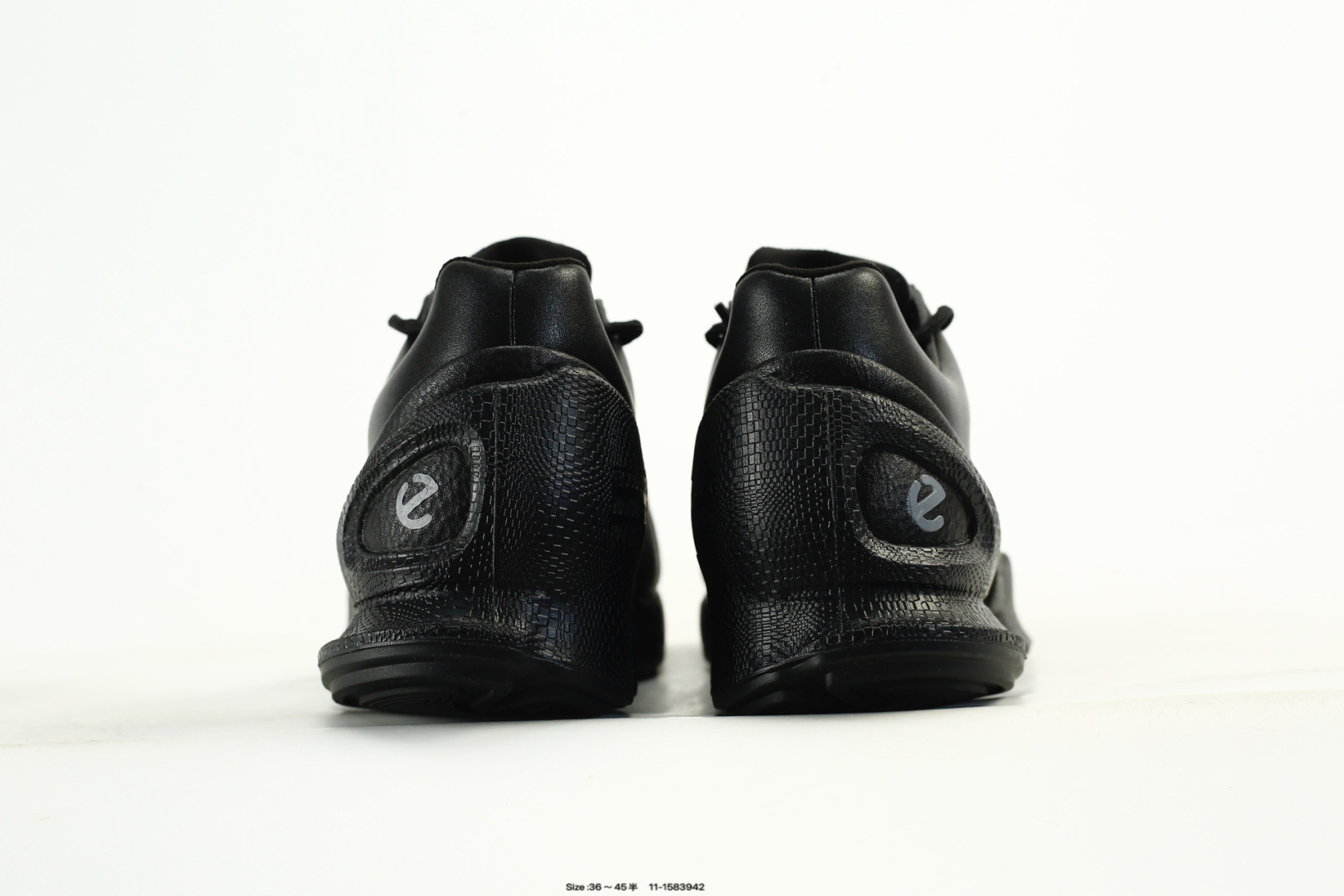 ECCO Breathable Leather Casual Shoes Black