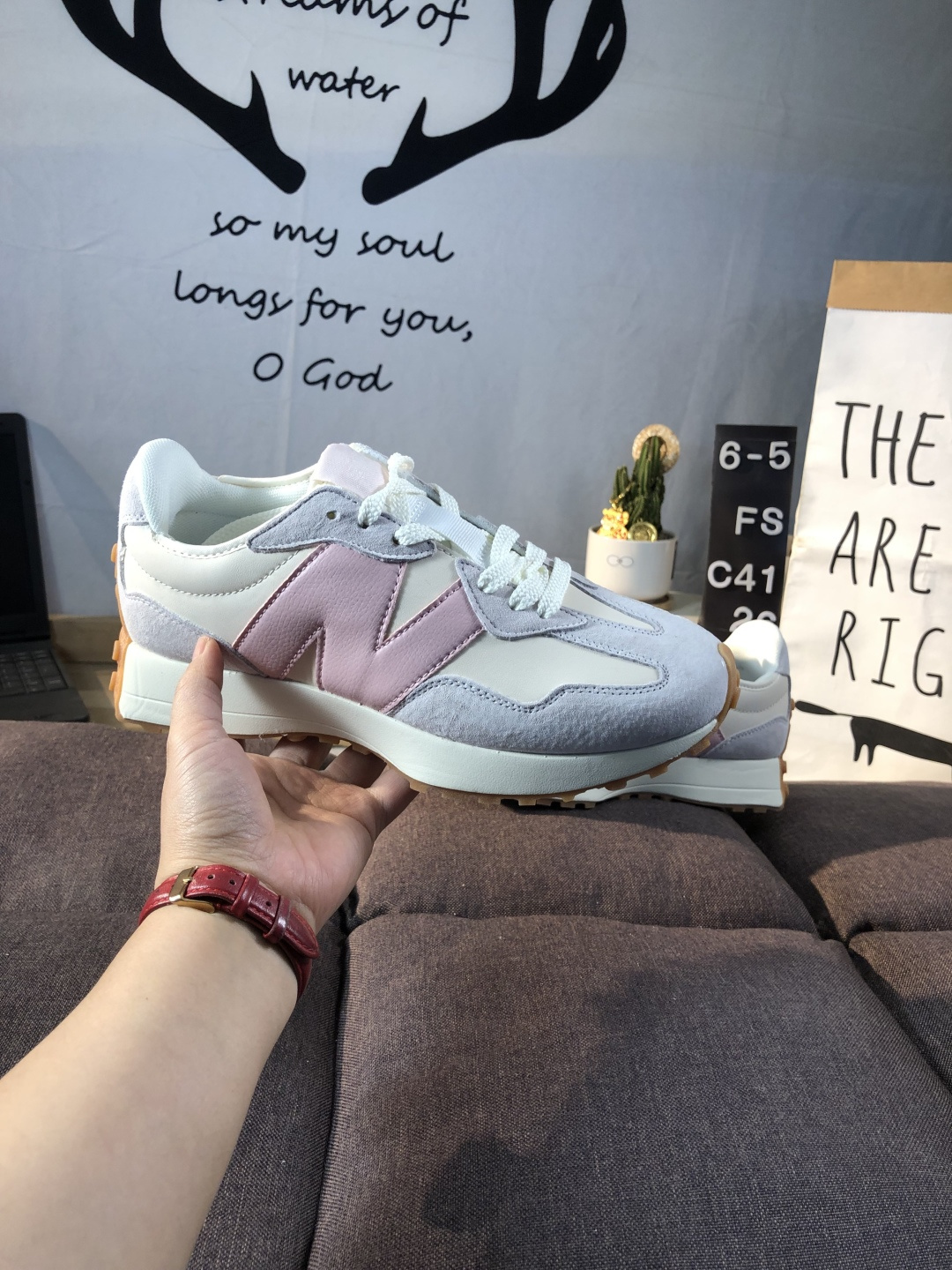 New Balance 327 Retro Runner White Pink