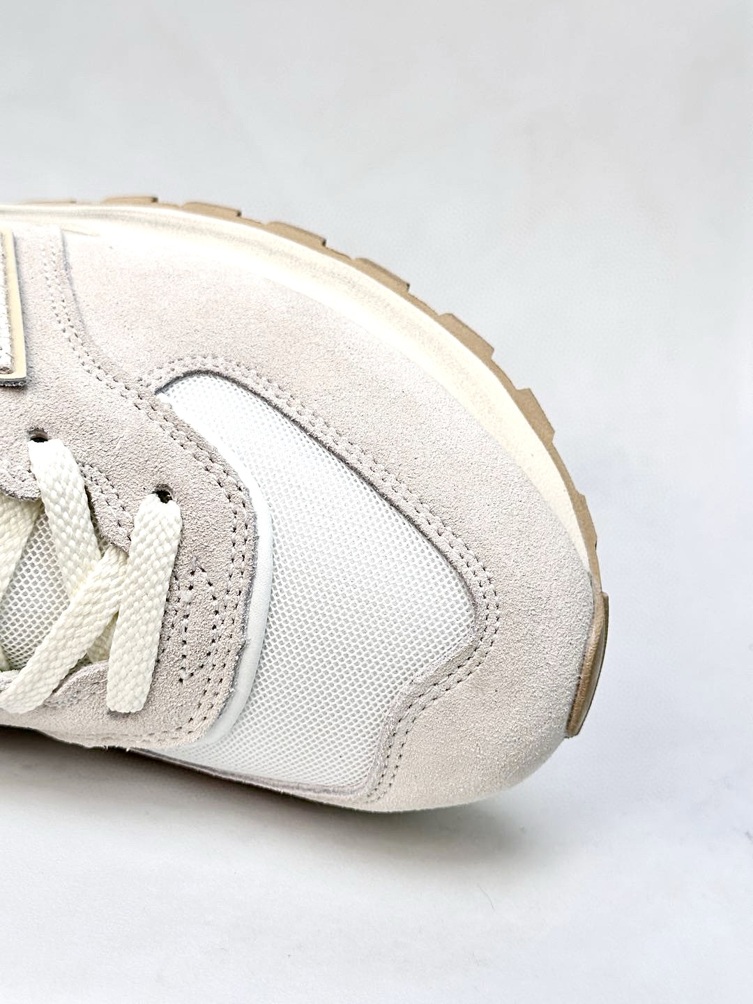 New Balance U574LGRS Retro Runner Beige