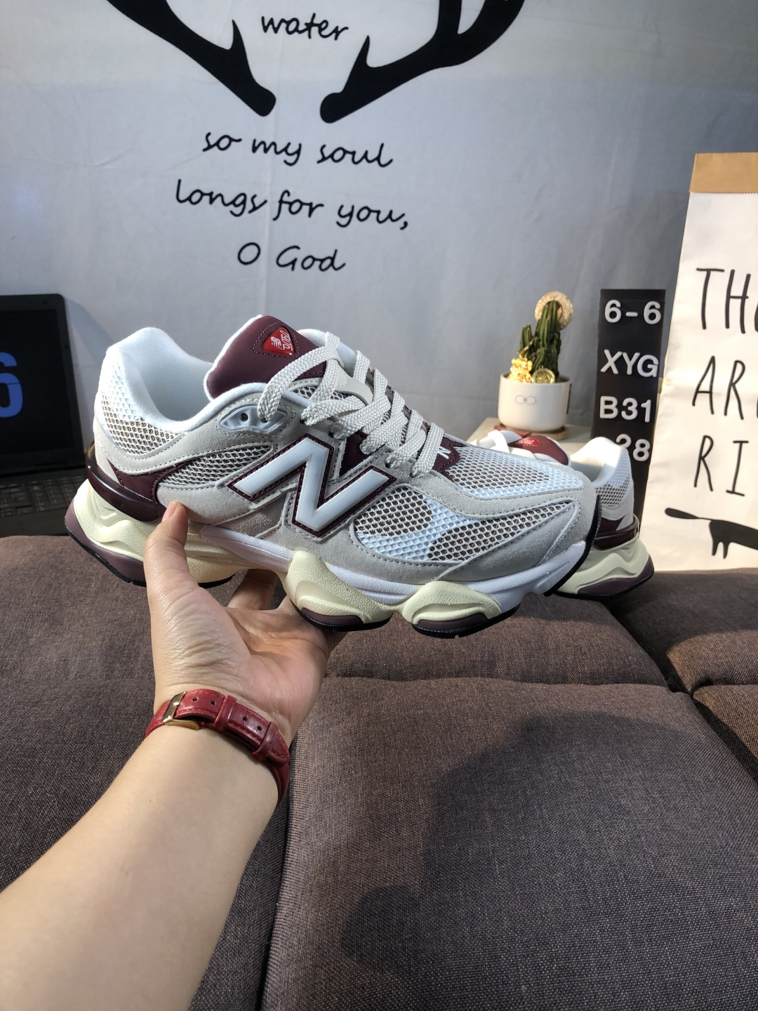 New Balance 9060 Dad Sneaker Grey Wine Red