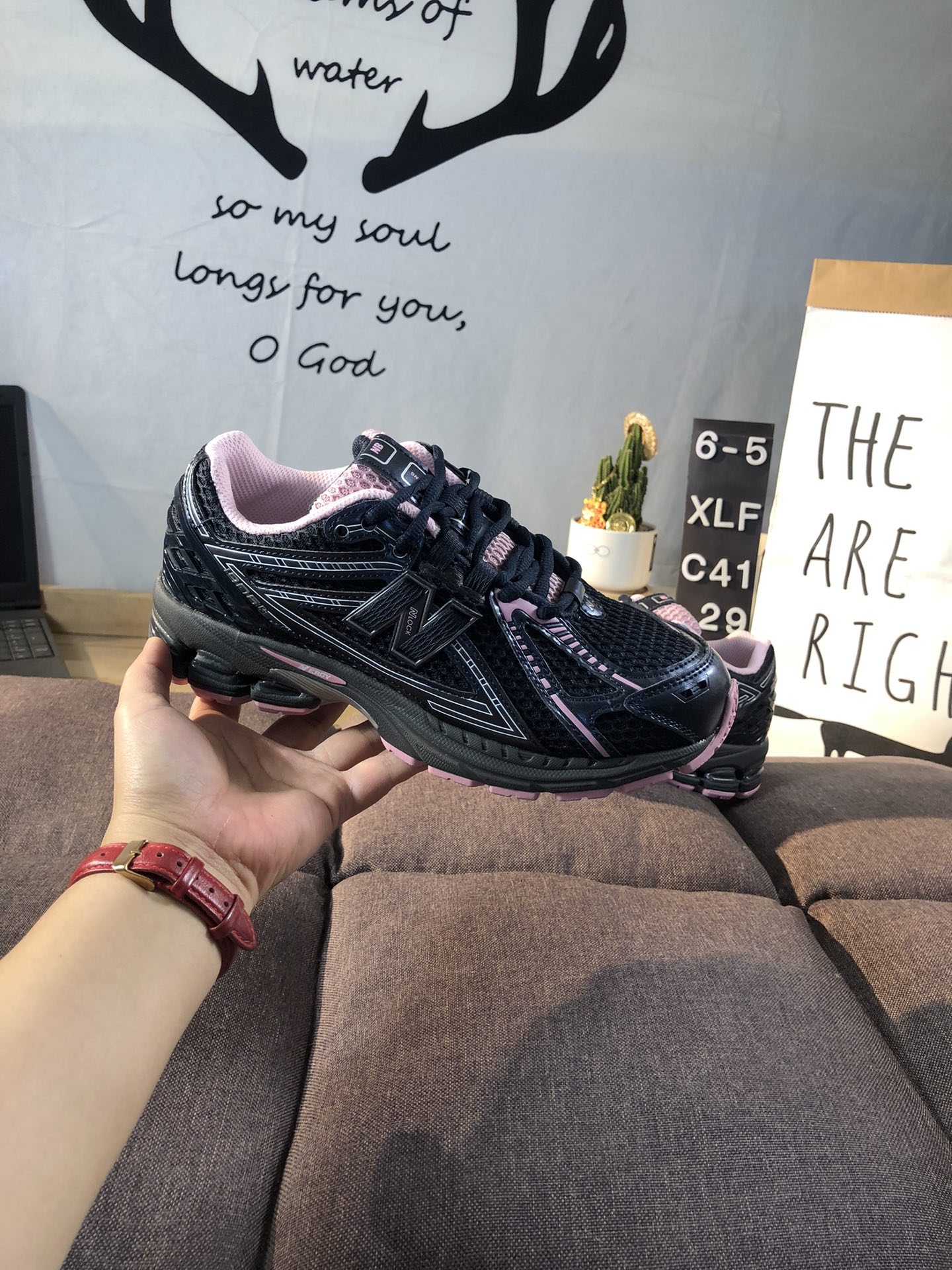 New Balance 1906R Retro Runner Black/Pink