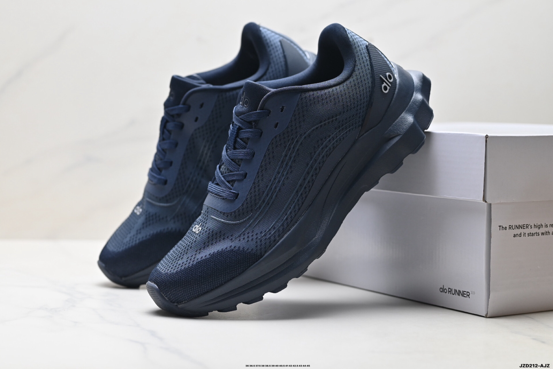 Alo Yoga Alo Runner Mesh Sneakers Navy