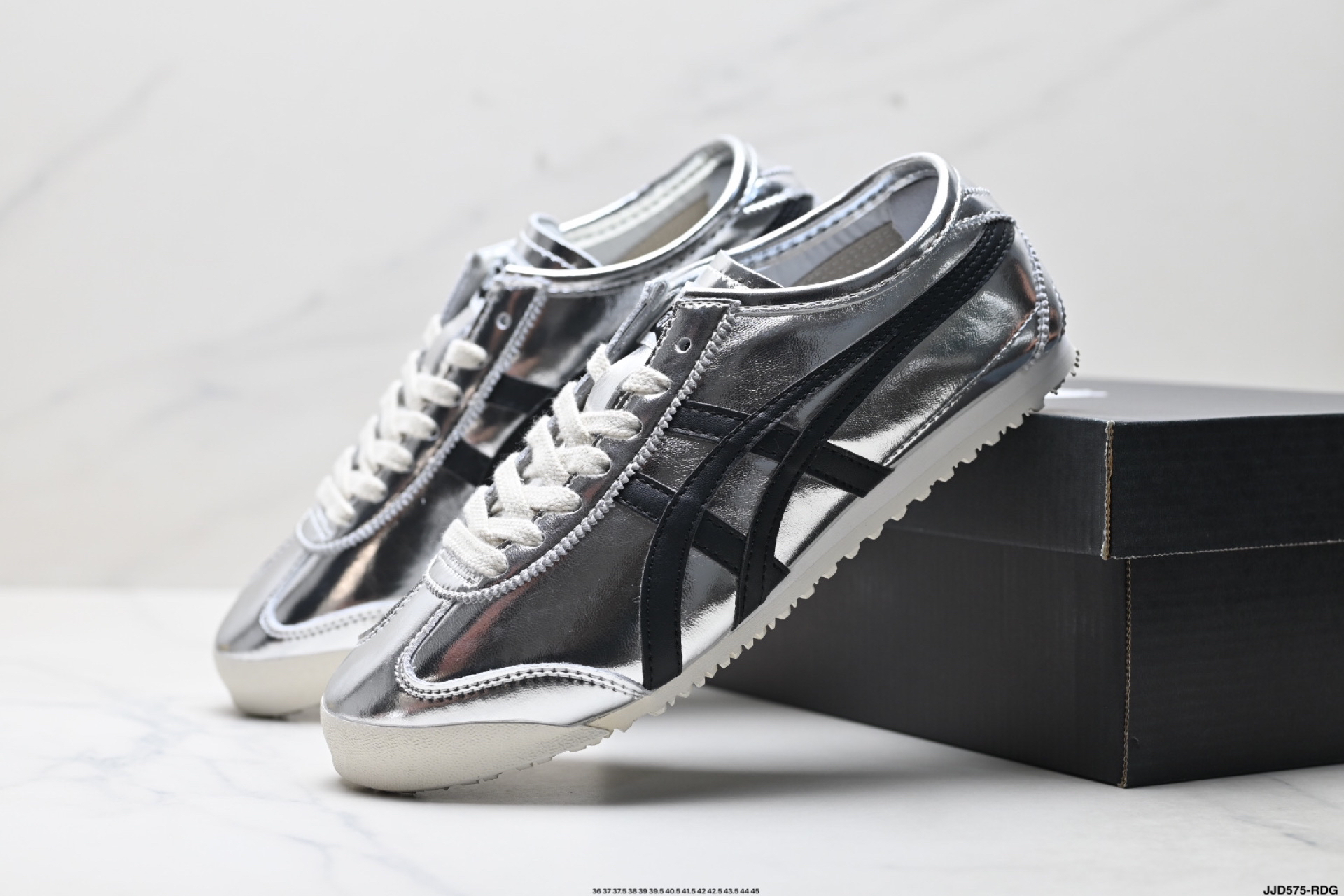 Onitsuka Tiger Mexico 66 Deluxe Sneaker Silver