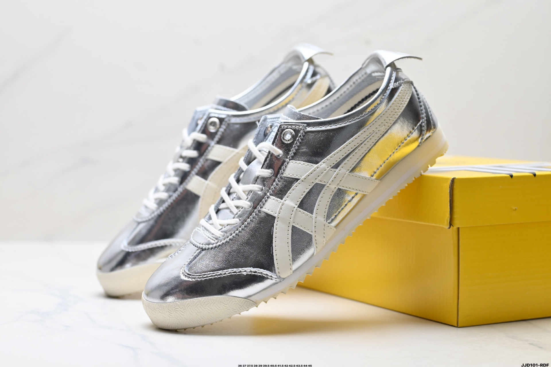 Onitsuka Tiger Mexico 66 Deluxe Nippon Made Sneakers Silver