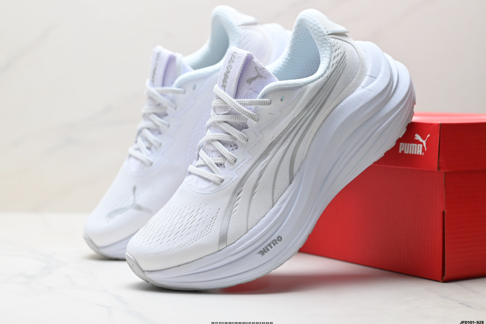 Puma Deviate NITRO Running Shoes White