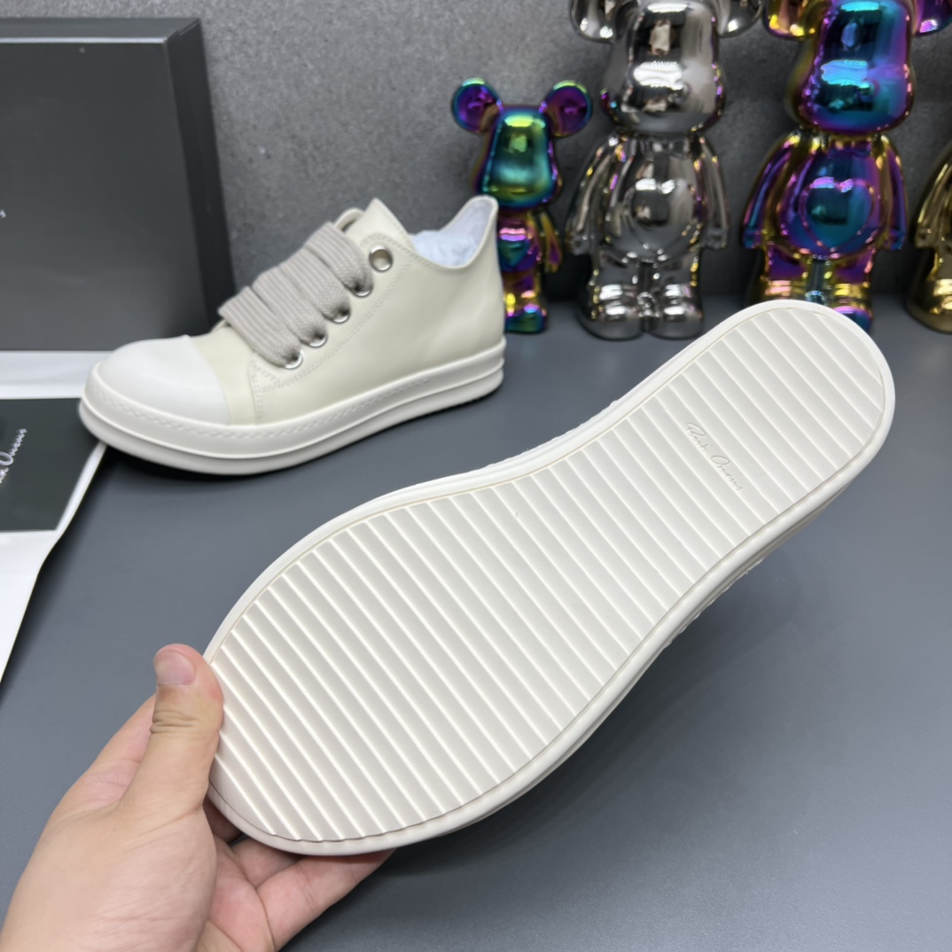 Rick Owens Minimal Low-Top Sneakers Beige