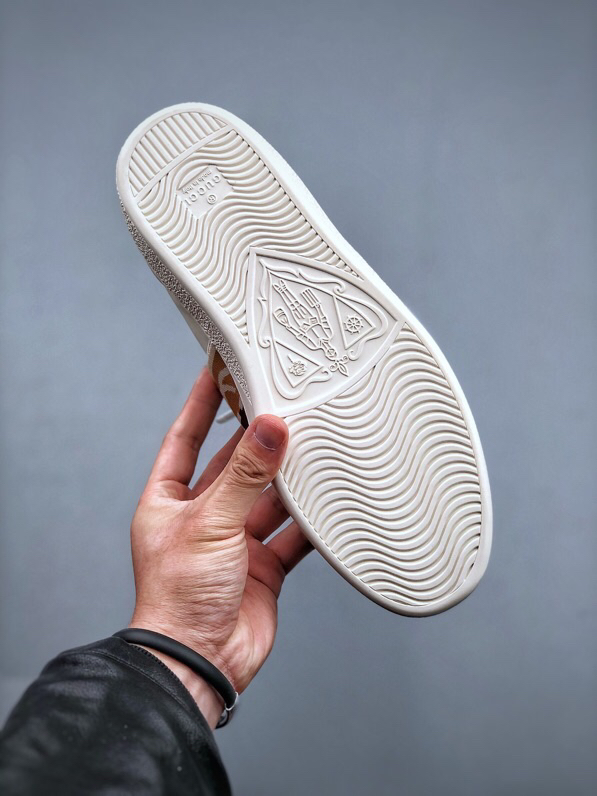 Gucci Logo Strap Low-Top Sneakers White/Blue