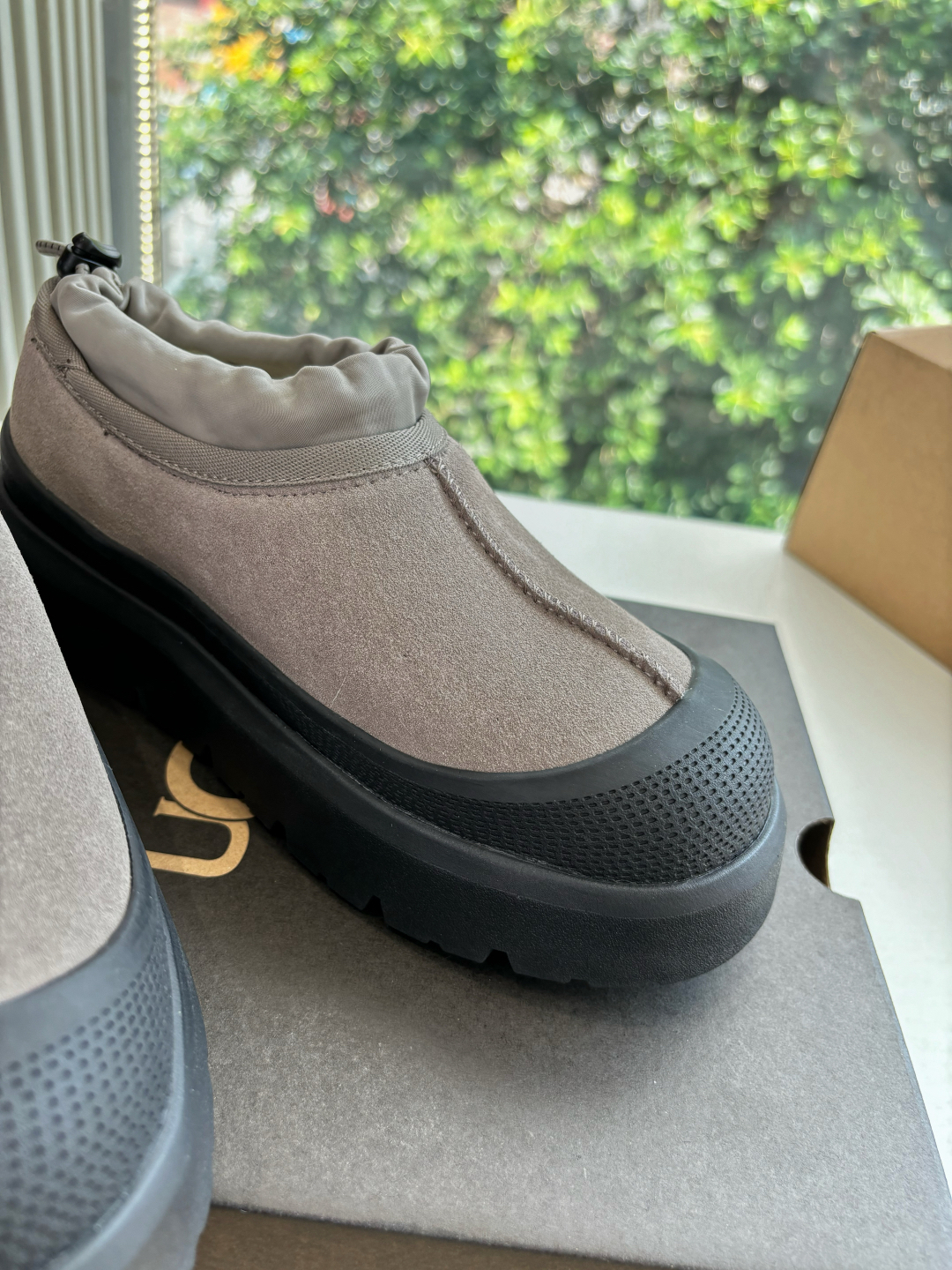 UGG Tasman Lug Suede Slippers Grey